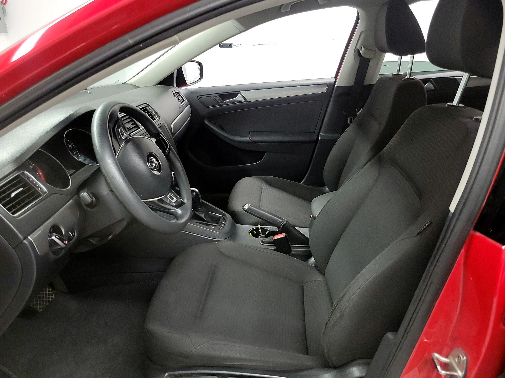 Thumbnail: 2015 Volkswagen Jetta - 11