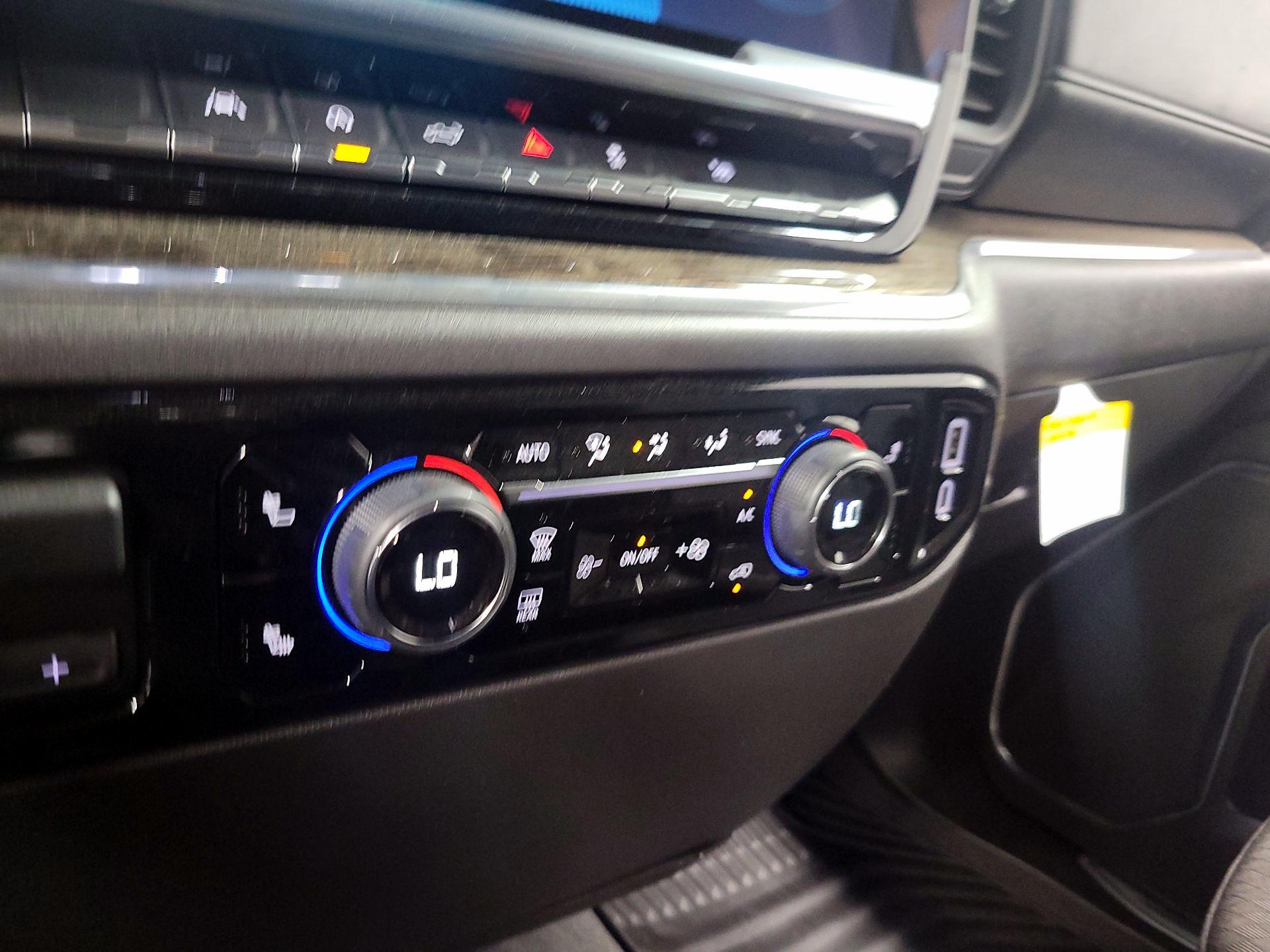 Thumbnail: 2025 Chevrolet Silverado 1500 - 17