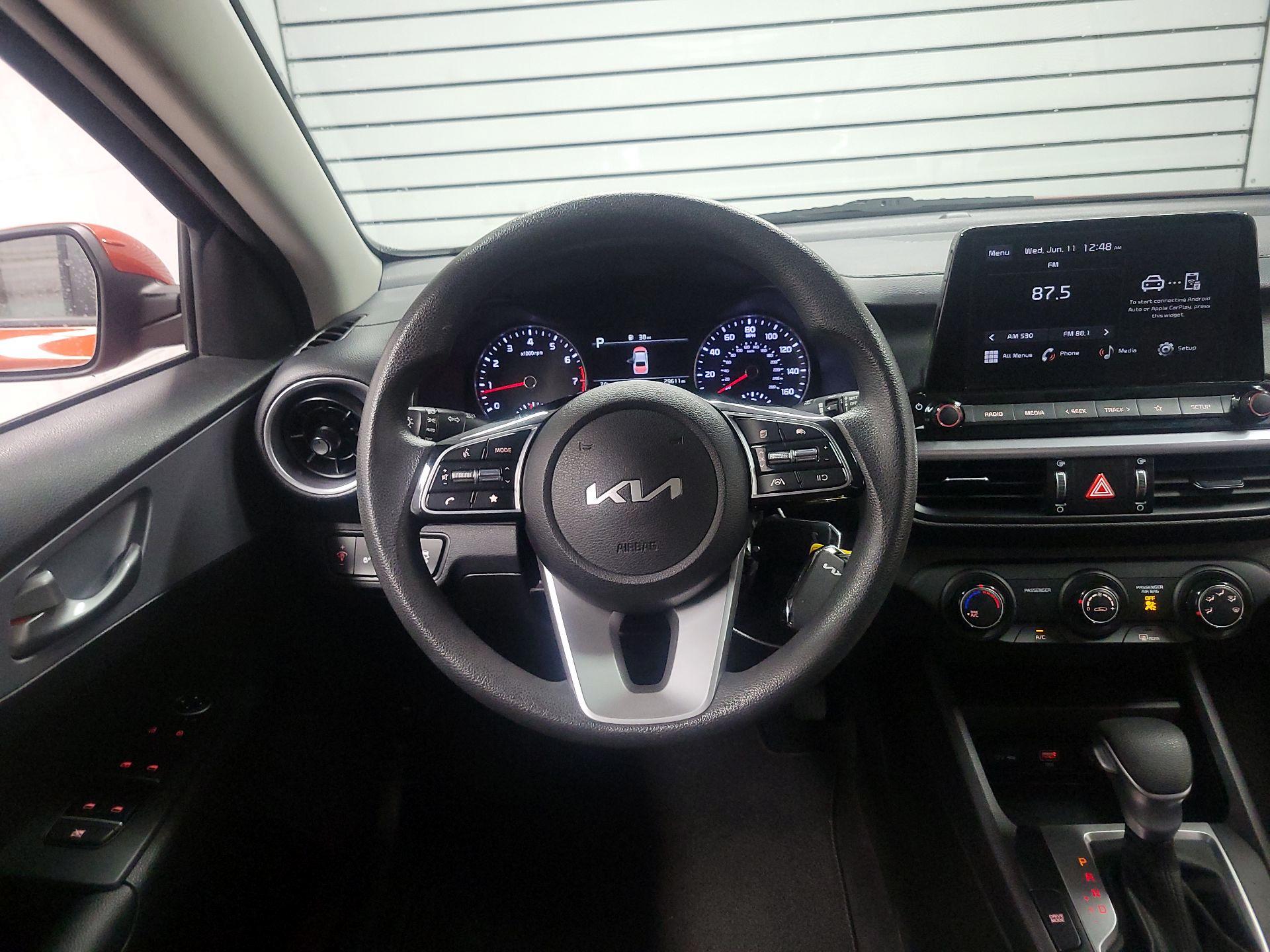 Thumbnail: 2022 Kia Forte - 10