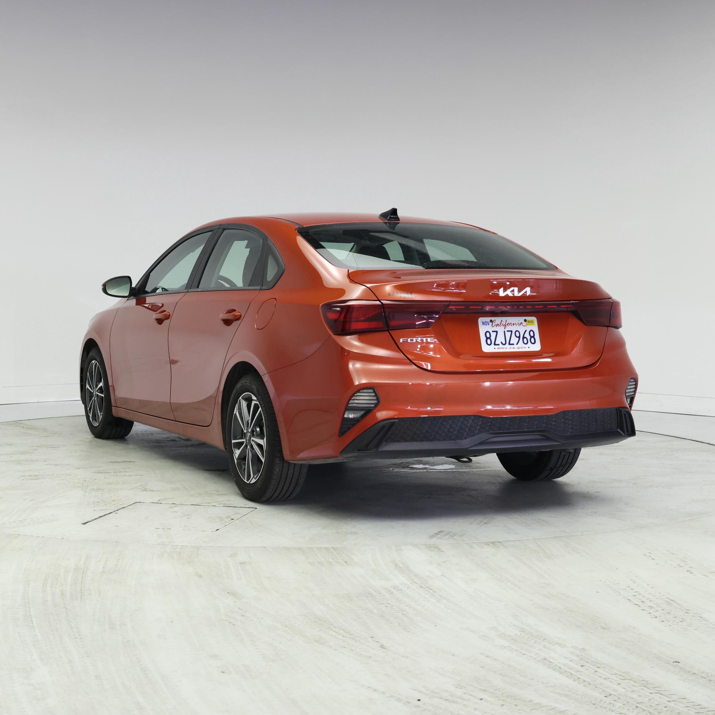 Thumbnail: 2022 Kia Forte - 2