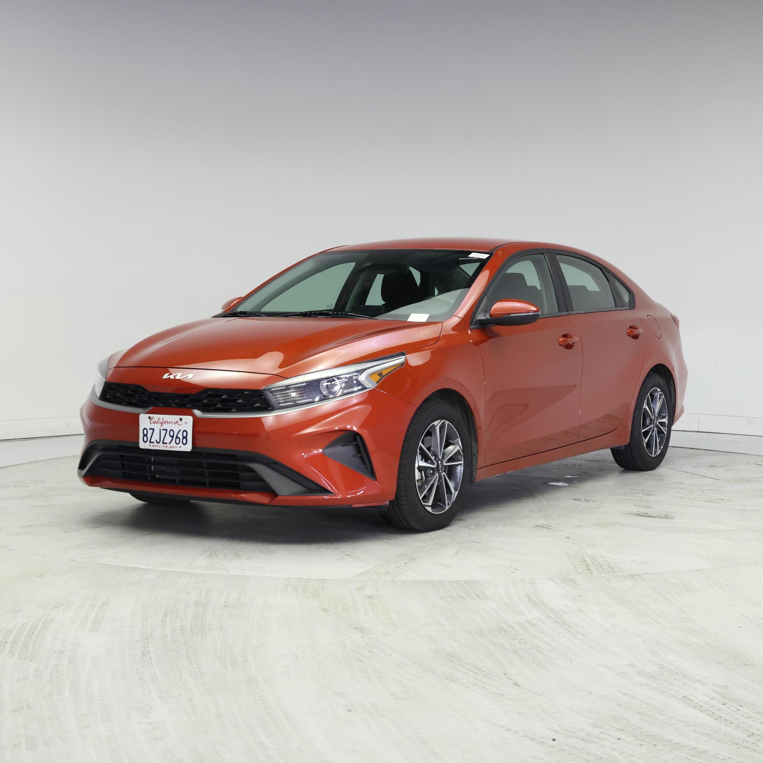 Thumbnail: 2022 Kia Forte - 4