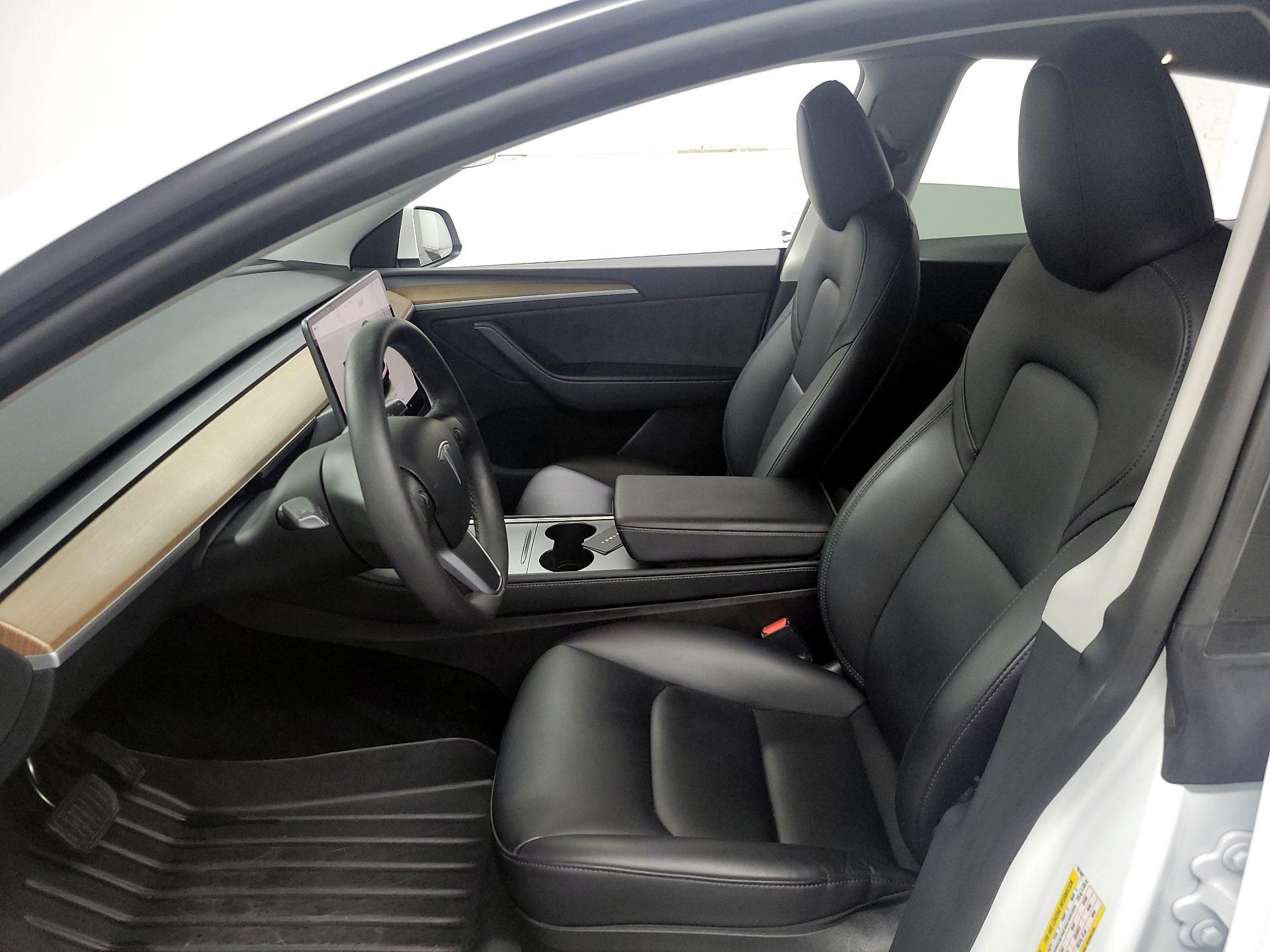 Thumbnail: 2023 Tesla Model Y - 11