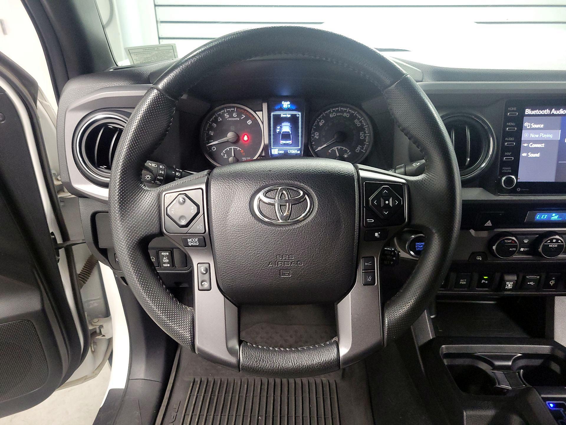 Thumbnail: 2022 Toyota Tacoma - 10