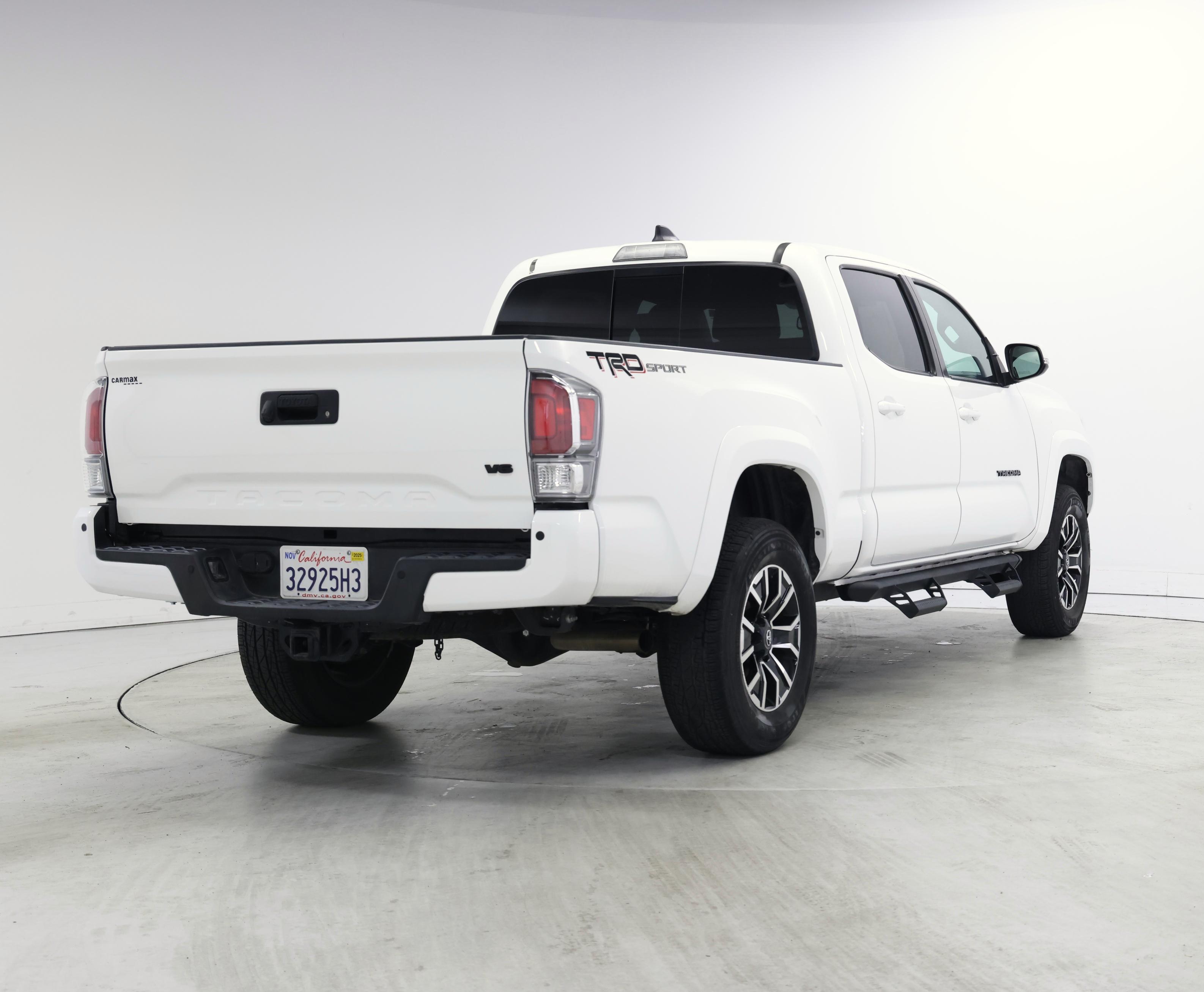 Thumbnail: 2022 Toyota Tacoma - 8