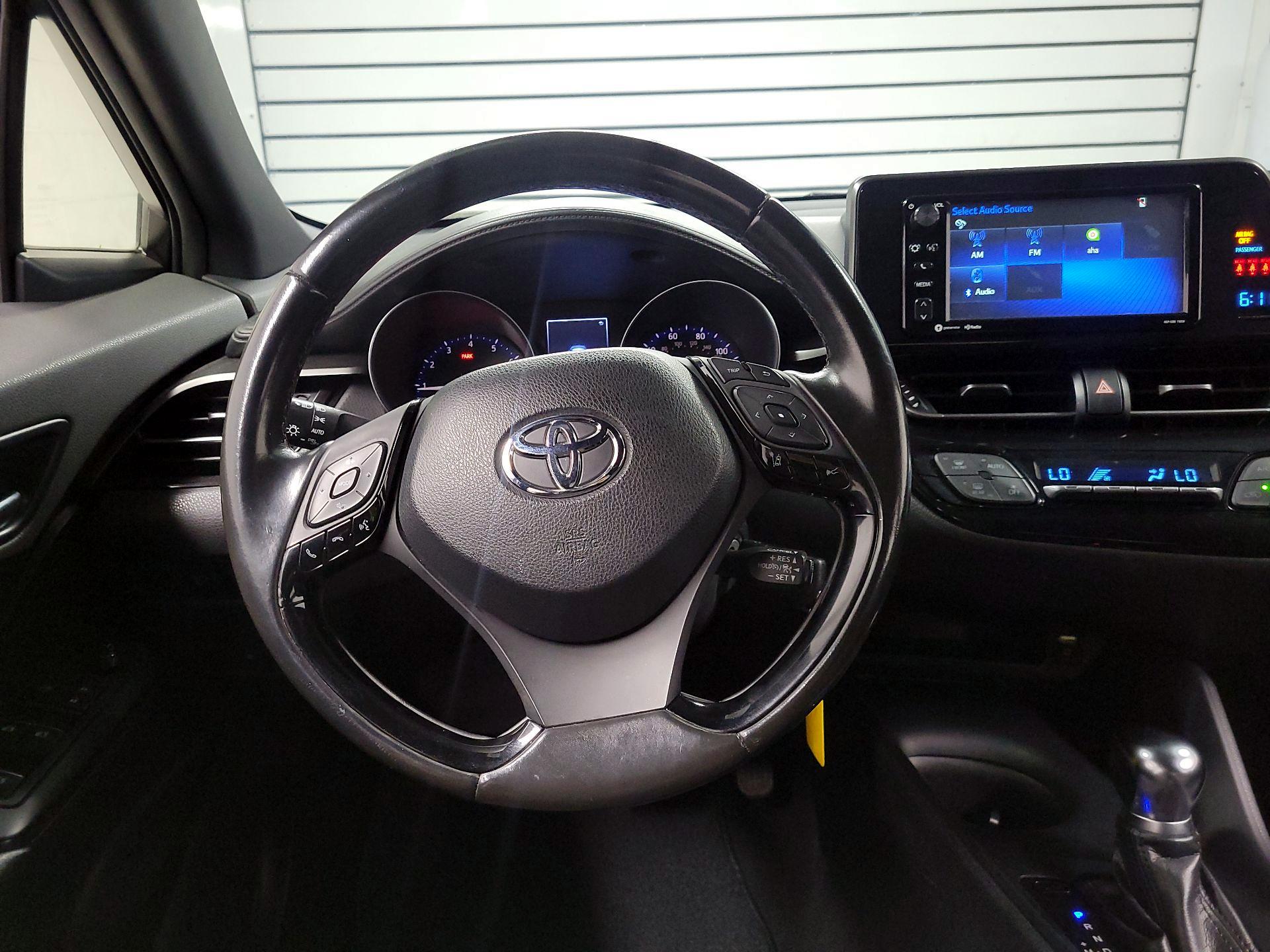 Thumbnail: 2018 Toyota C-HR - 10