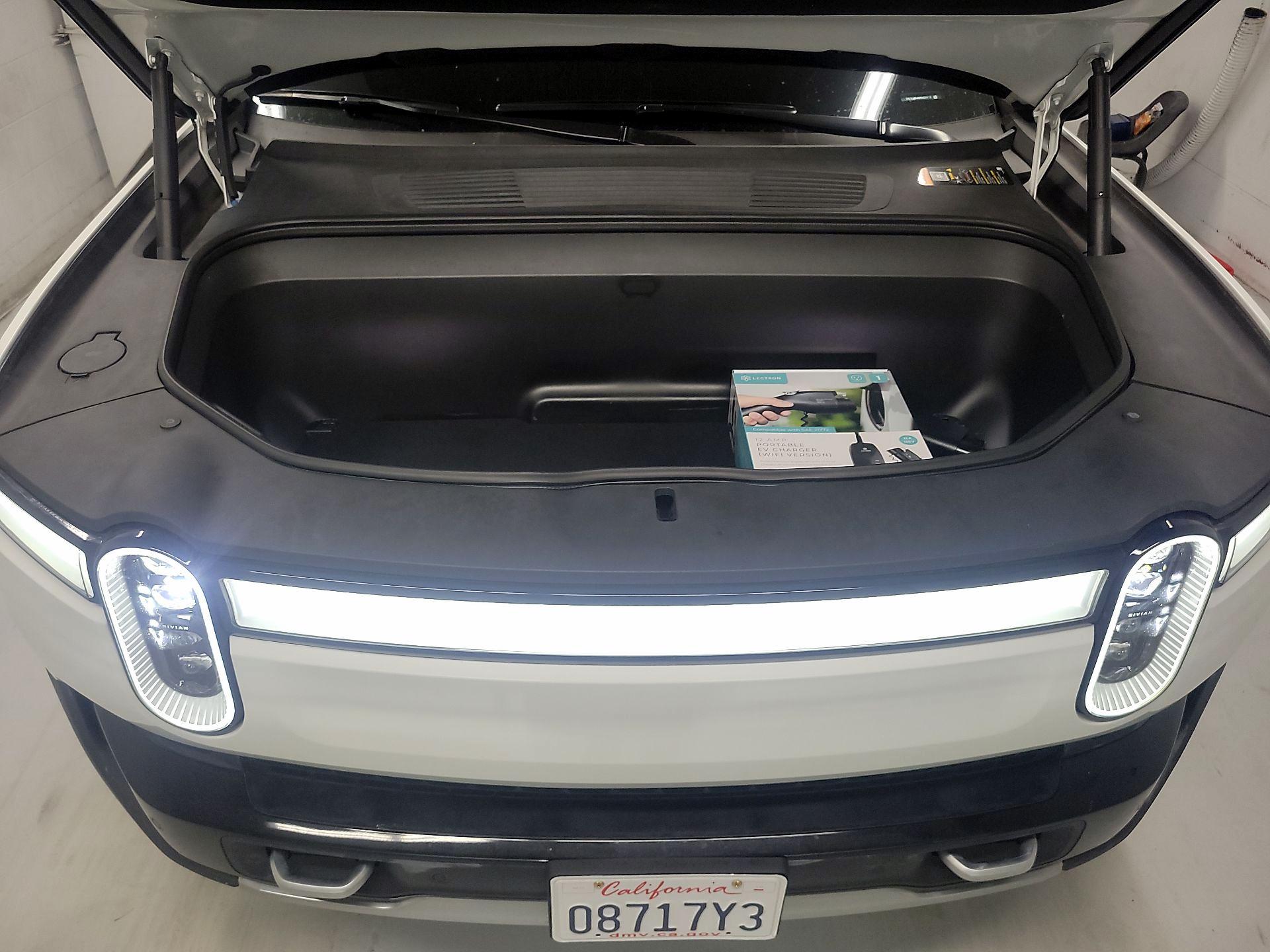 Thumbnail: 2024 Rivian R1T - 20