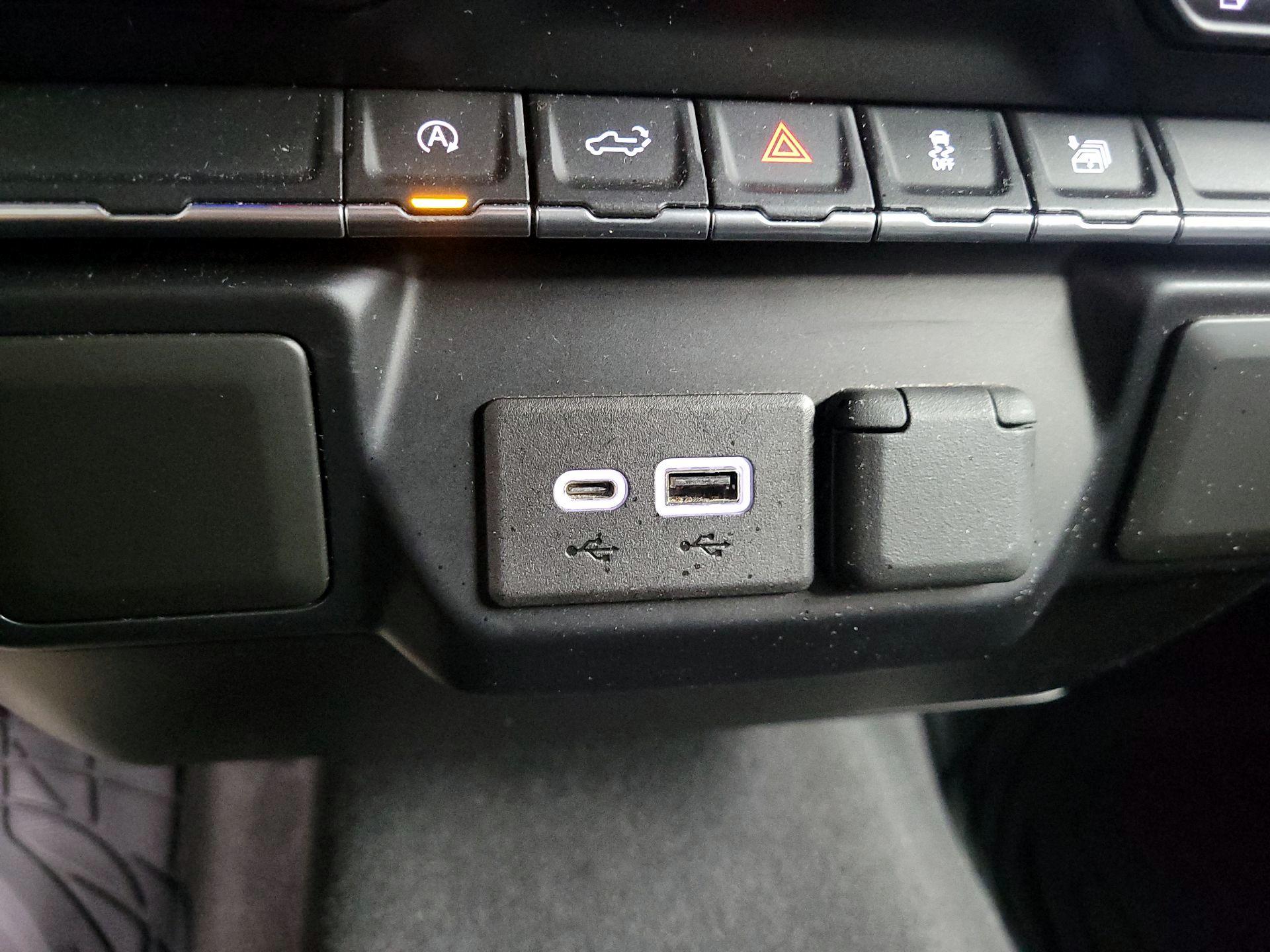 Thumbnail: 2021 Chevrolet Silverado 1500 - 18