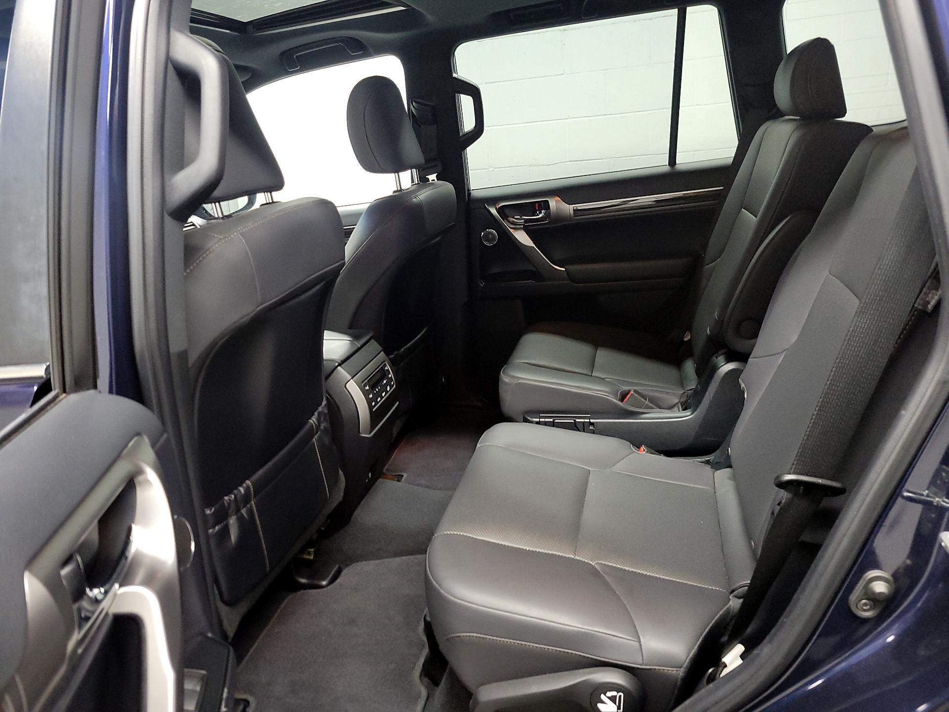 Thumbnail: 2022 Lexus GX - 18