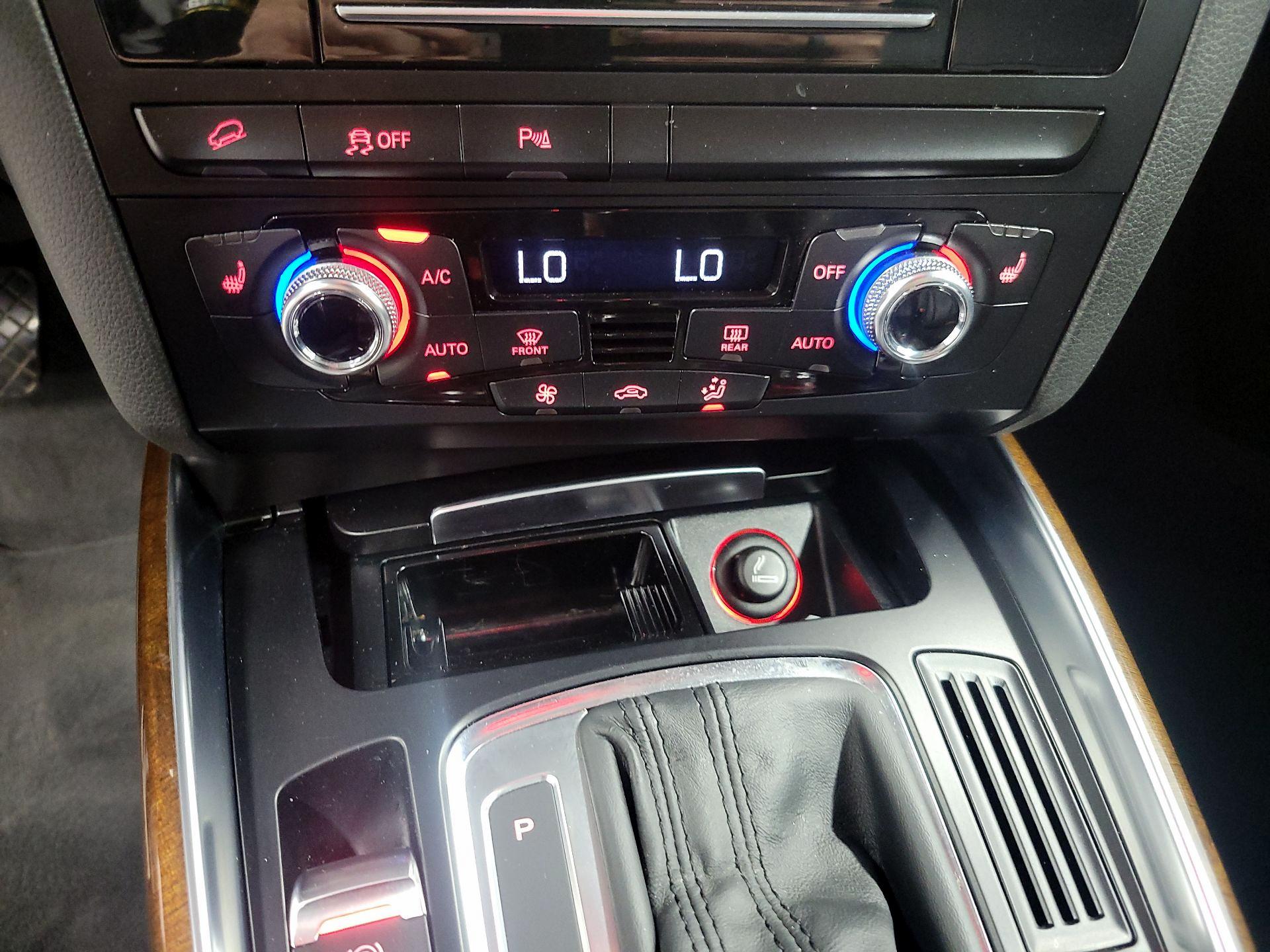 Thumbnail: 2015 Audi Q5 - 15