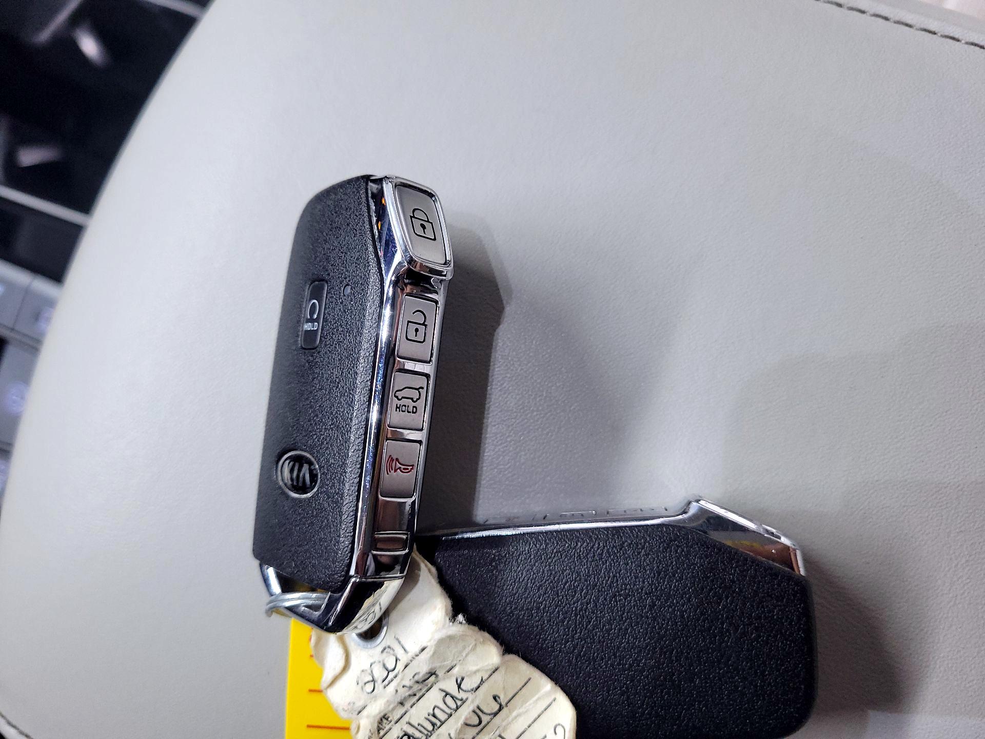 Thumbnail: 2021 Kia Telluride - 20