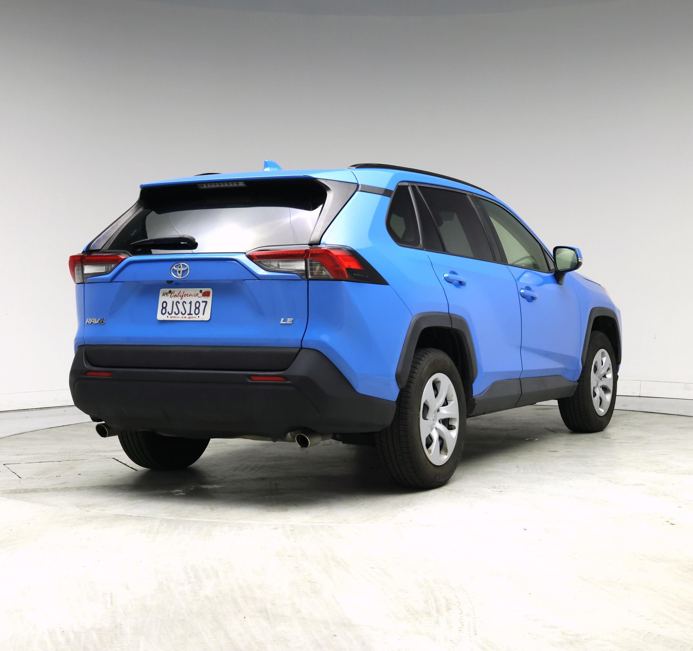 Thumbnail: 2019 Toyota RAV4 - 8