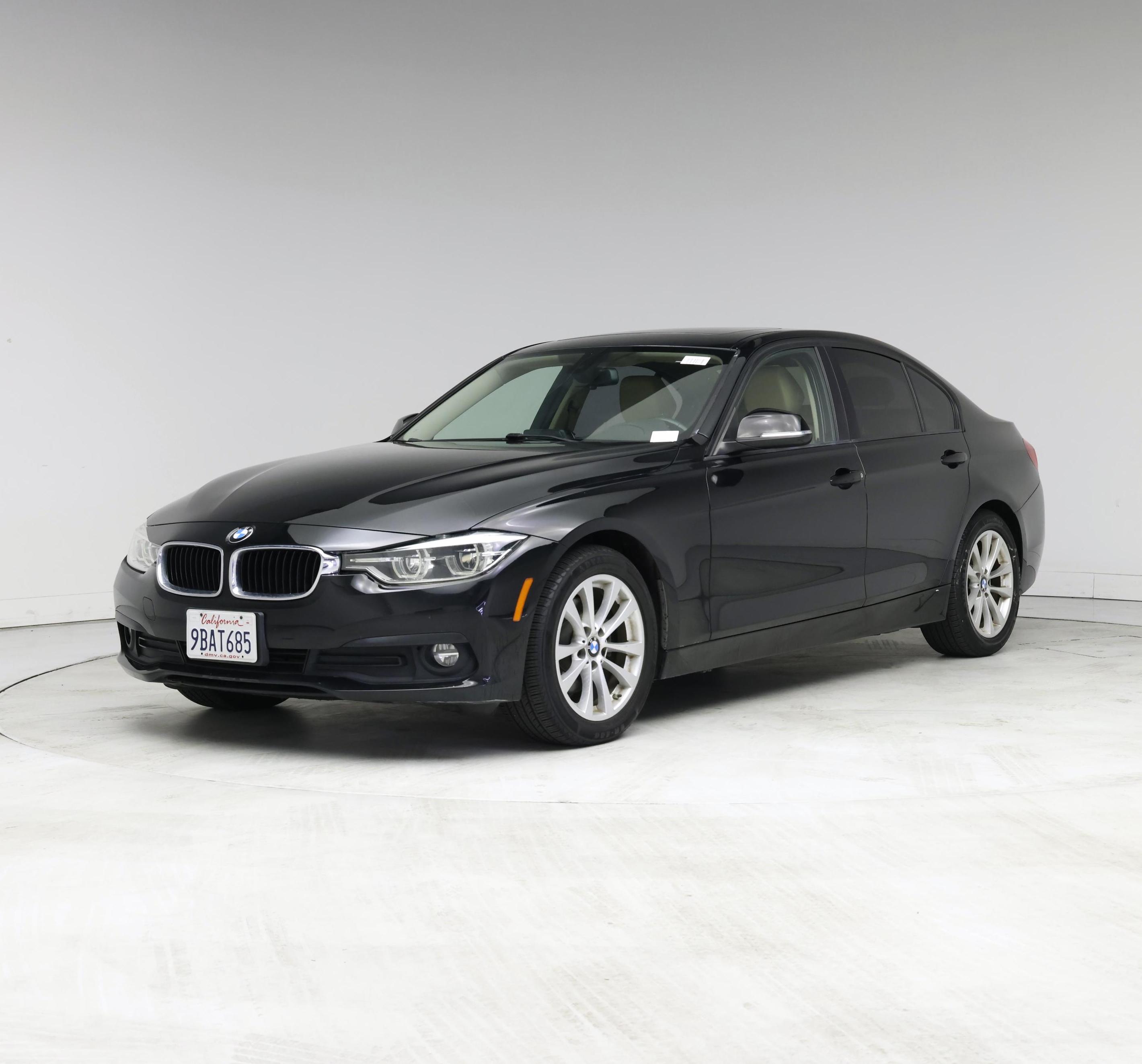 Thumbnail: 2018 BMW 3 Series - 4