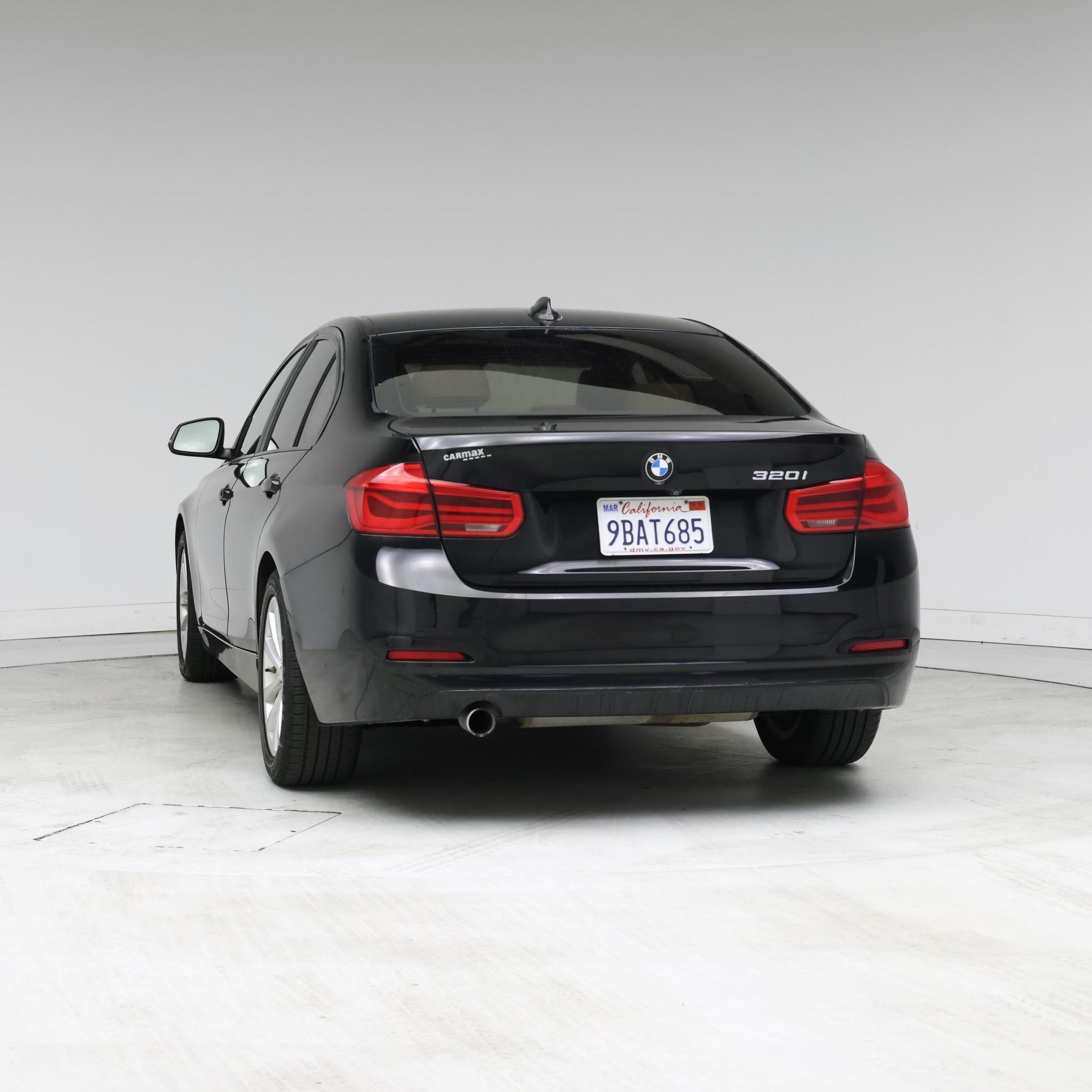 Thumbnail: 2018 BMW 3 Series - 6