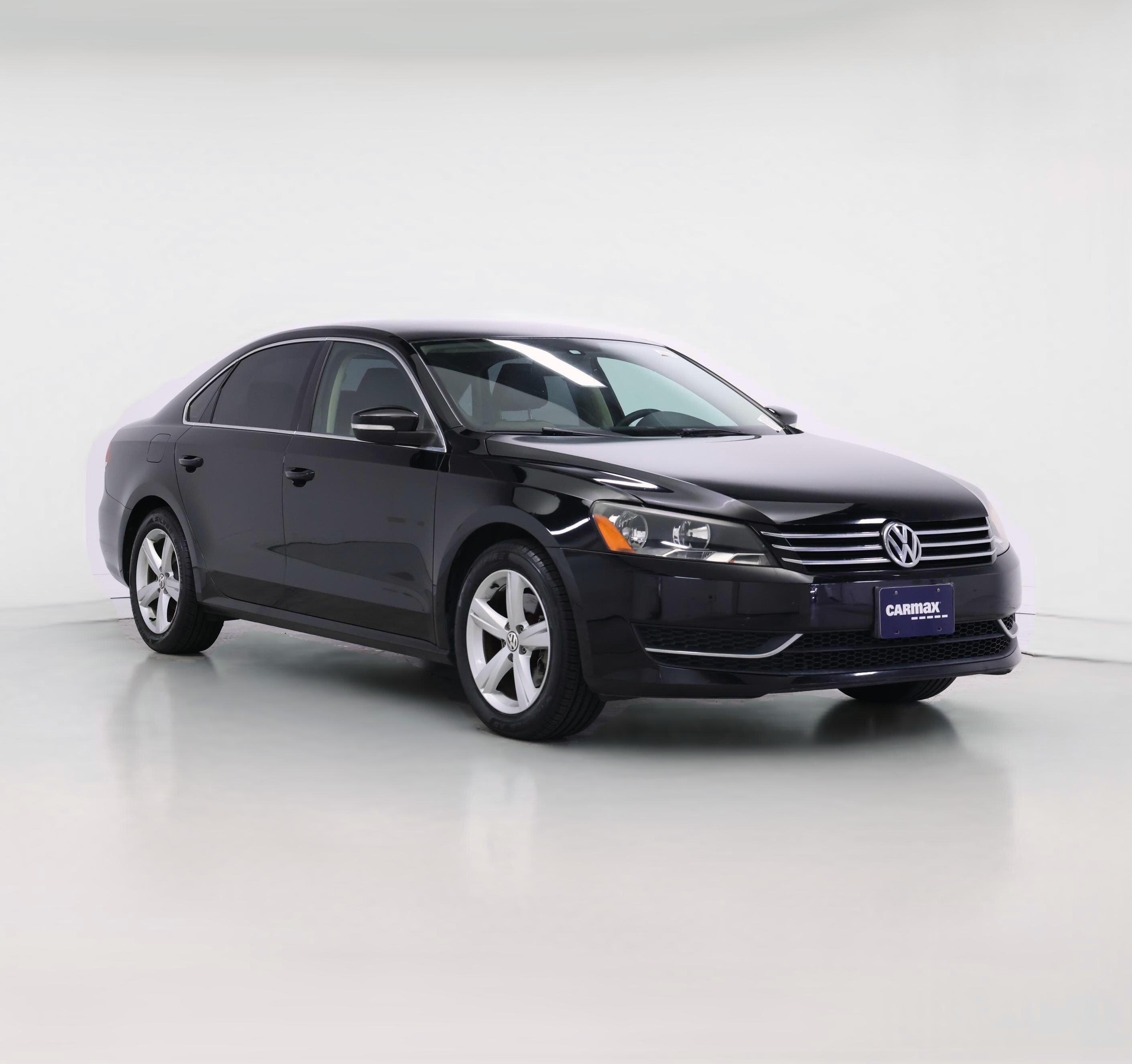 Thumbnail: 2015 Volkswagen Passat - 1