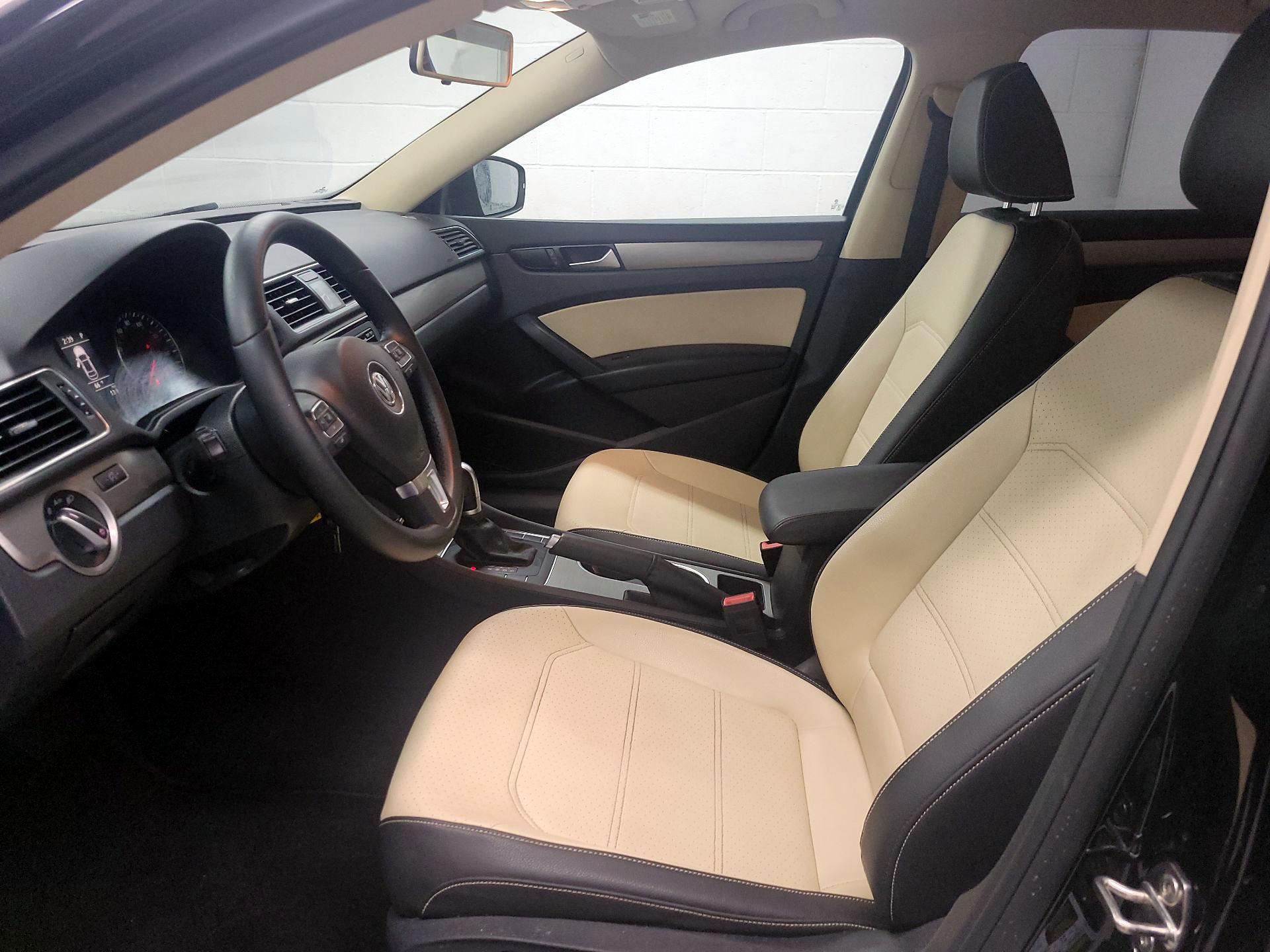 Thumbnail: 2015 Volkswagen Passat - 11