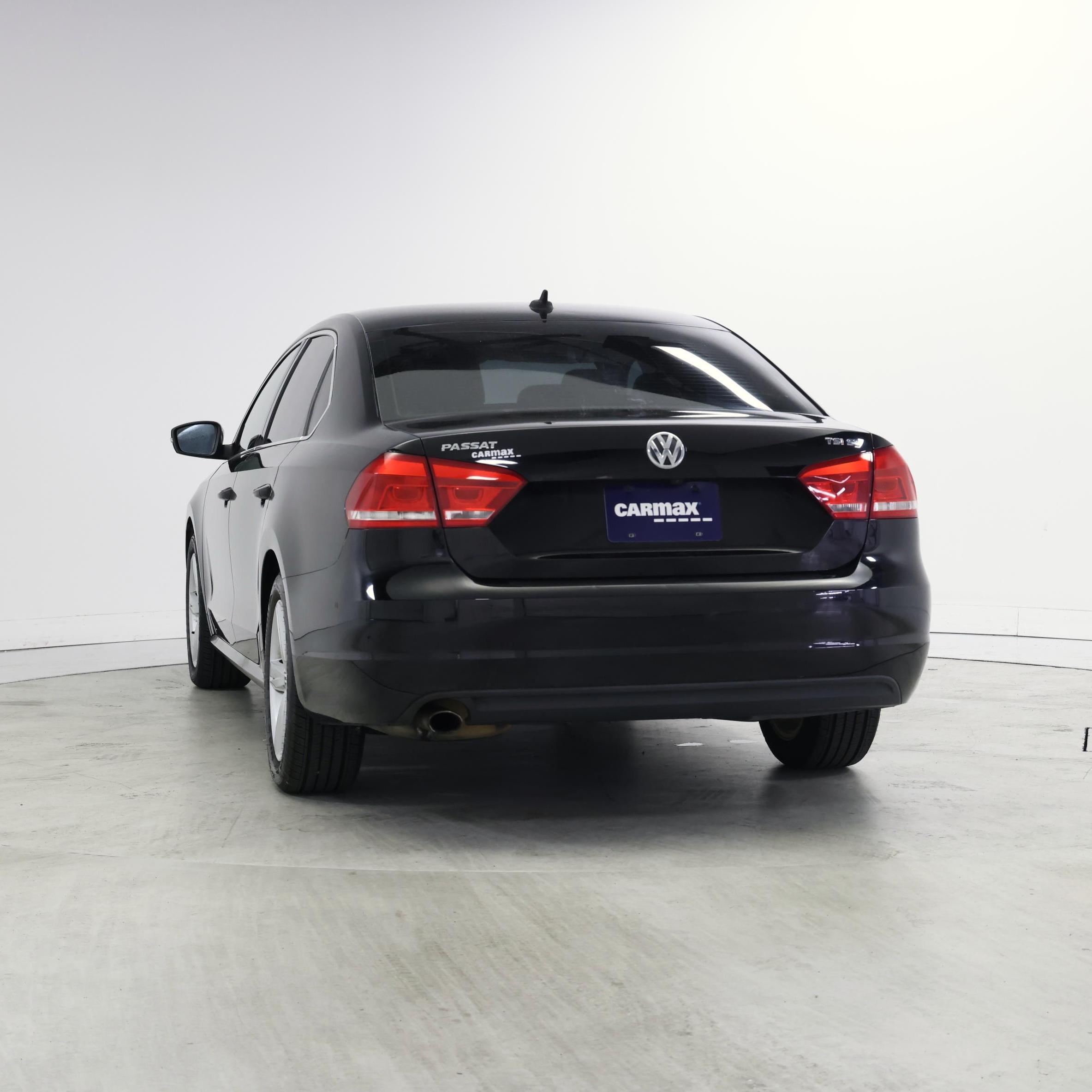 Thumbnail: 2015 Volkswagen Passat - 6