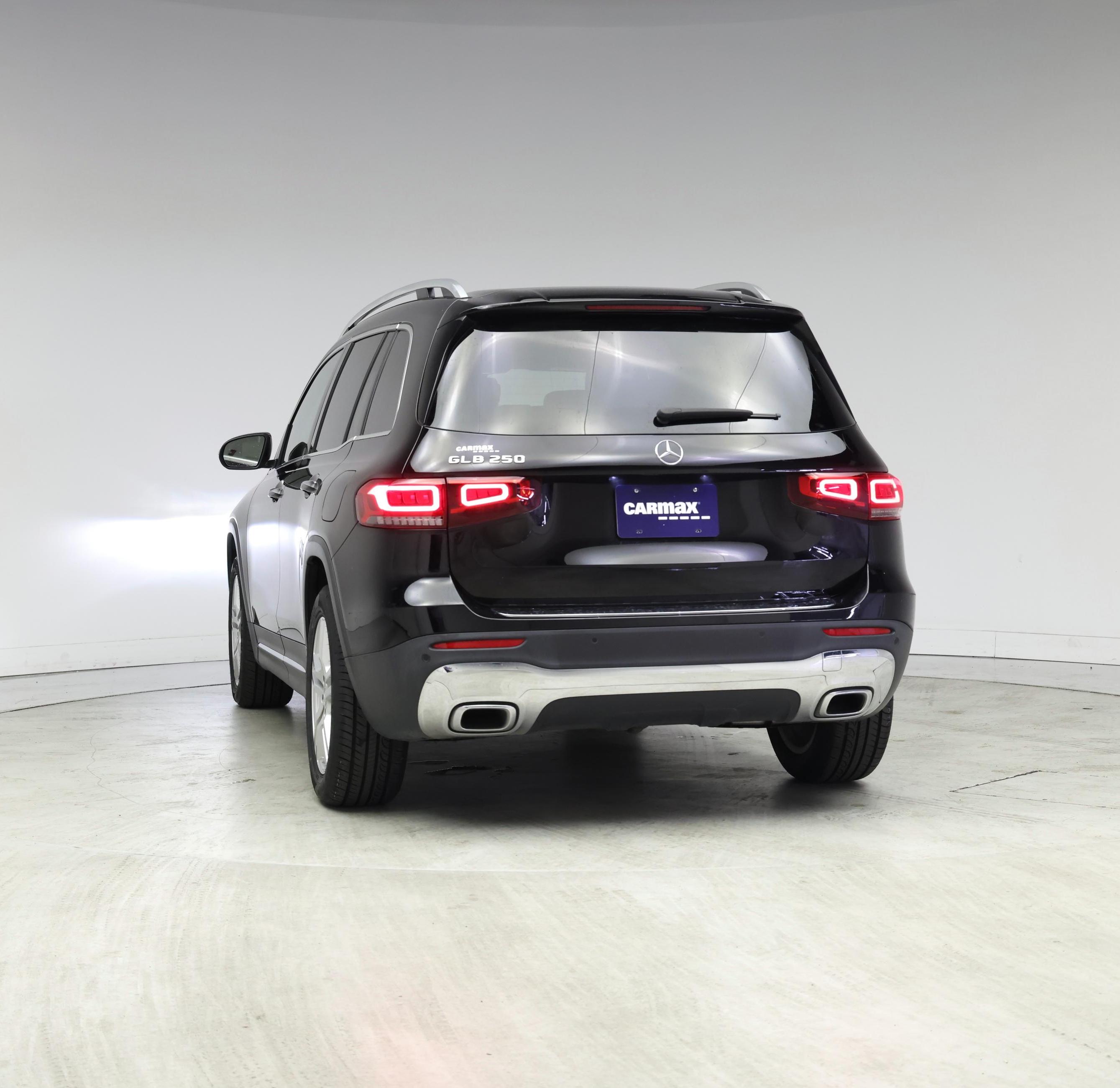 Thumbnail: 2023 Mercedes-Benz GLB - 6