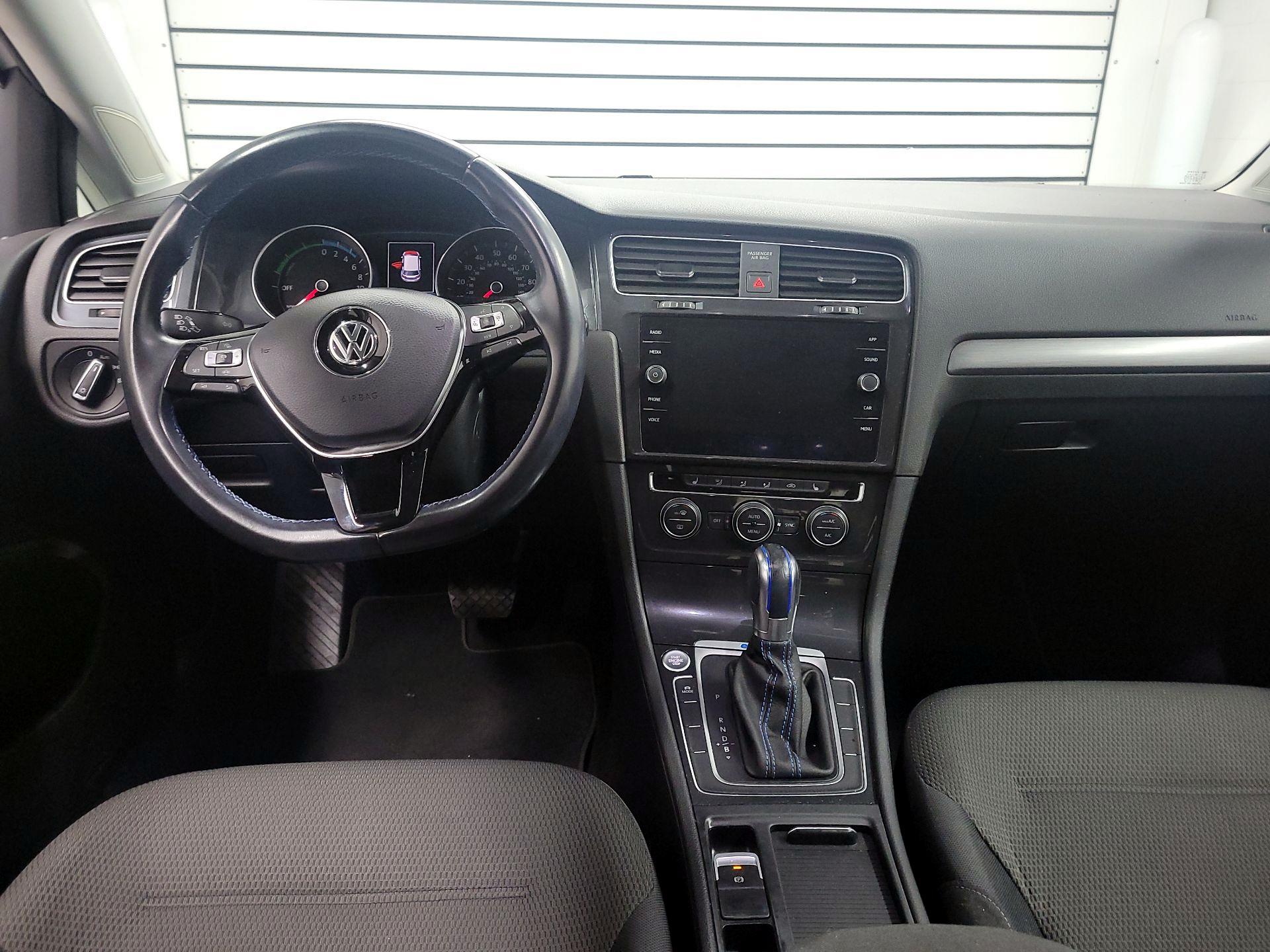 Thumbnail: 2019 Volkswagen e-Golf - 9