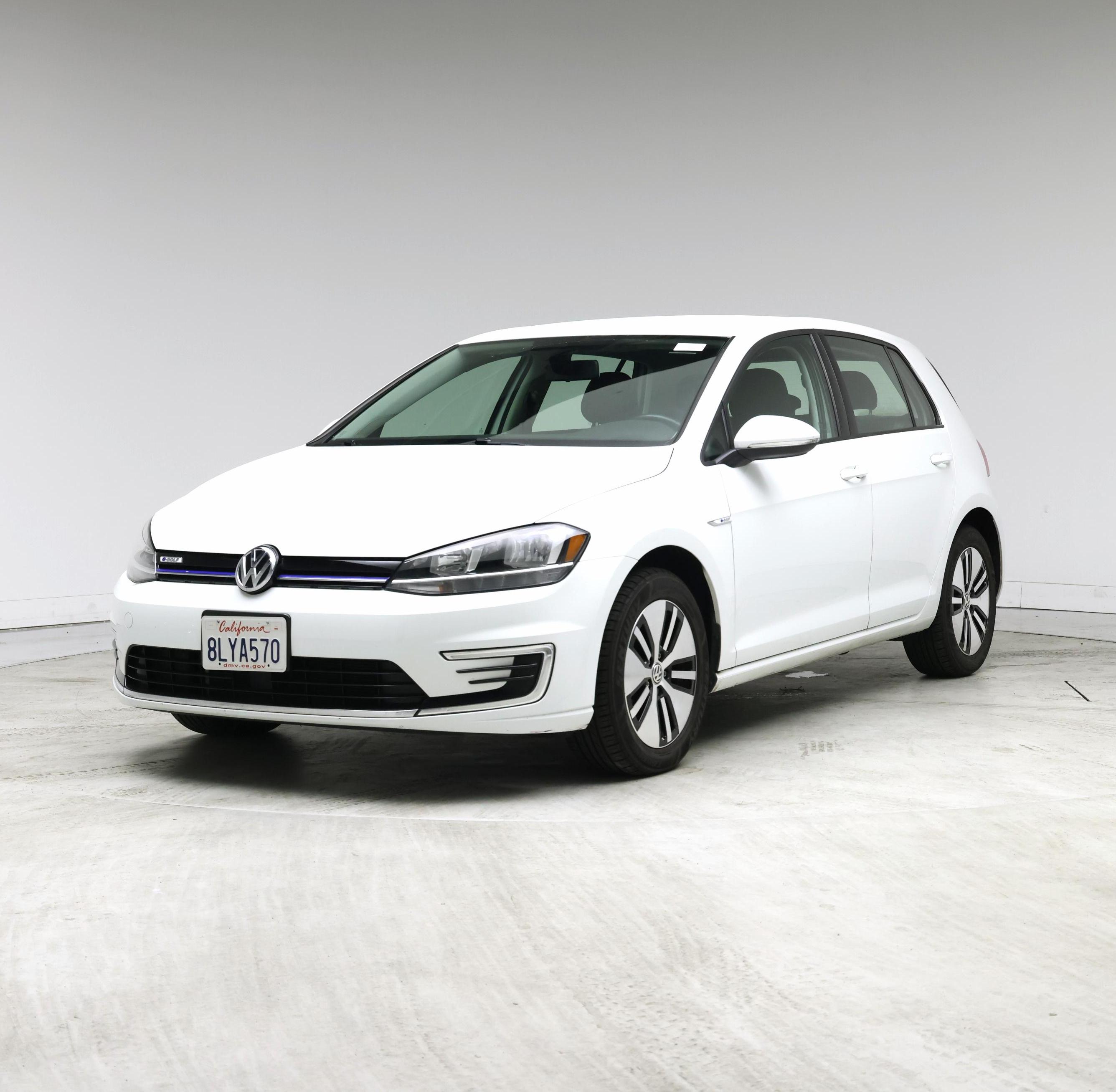Thumbnail: 2019 Volkswagen e-Golf - 4