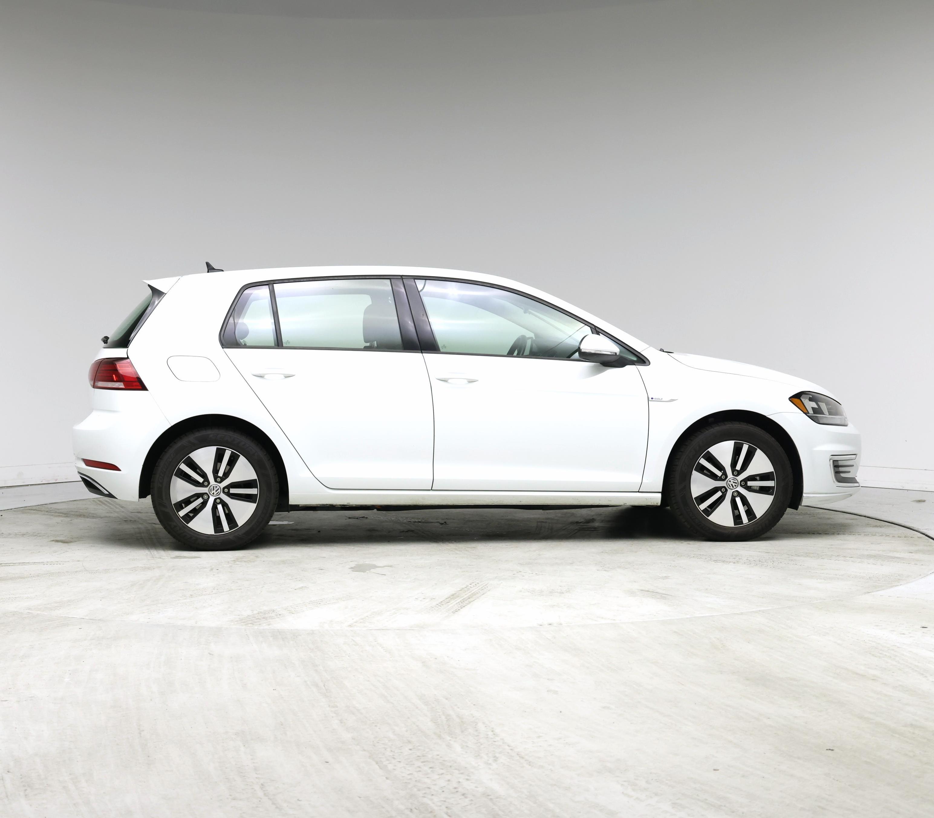 Thumbnail: 2019 Volkswagen e-Golf - 7