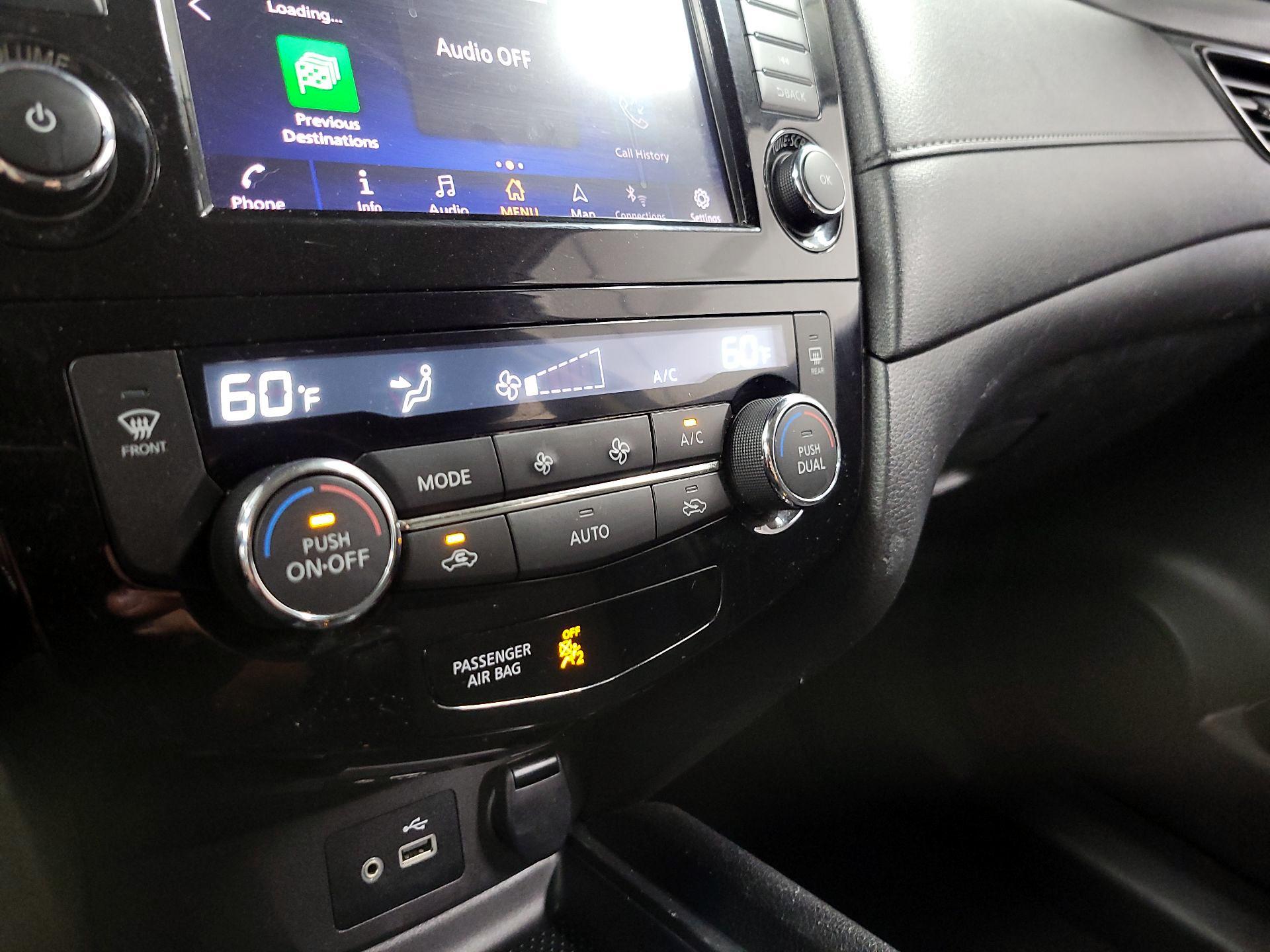 Thumbnail: 2019 Nissan Rogue - 17