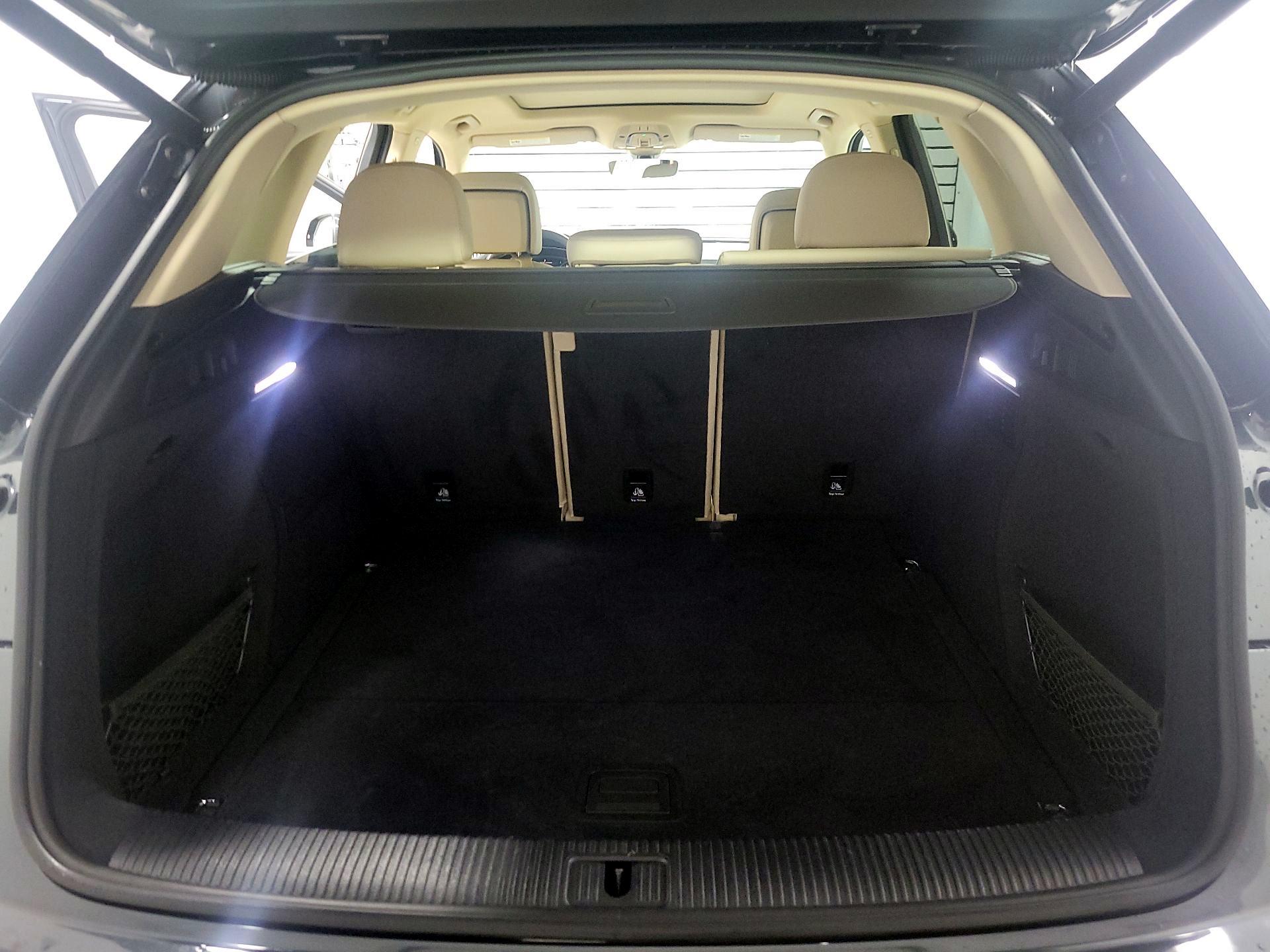 Thumbnail: 2019 Audi Q5 - 19