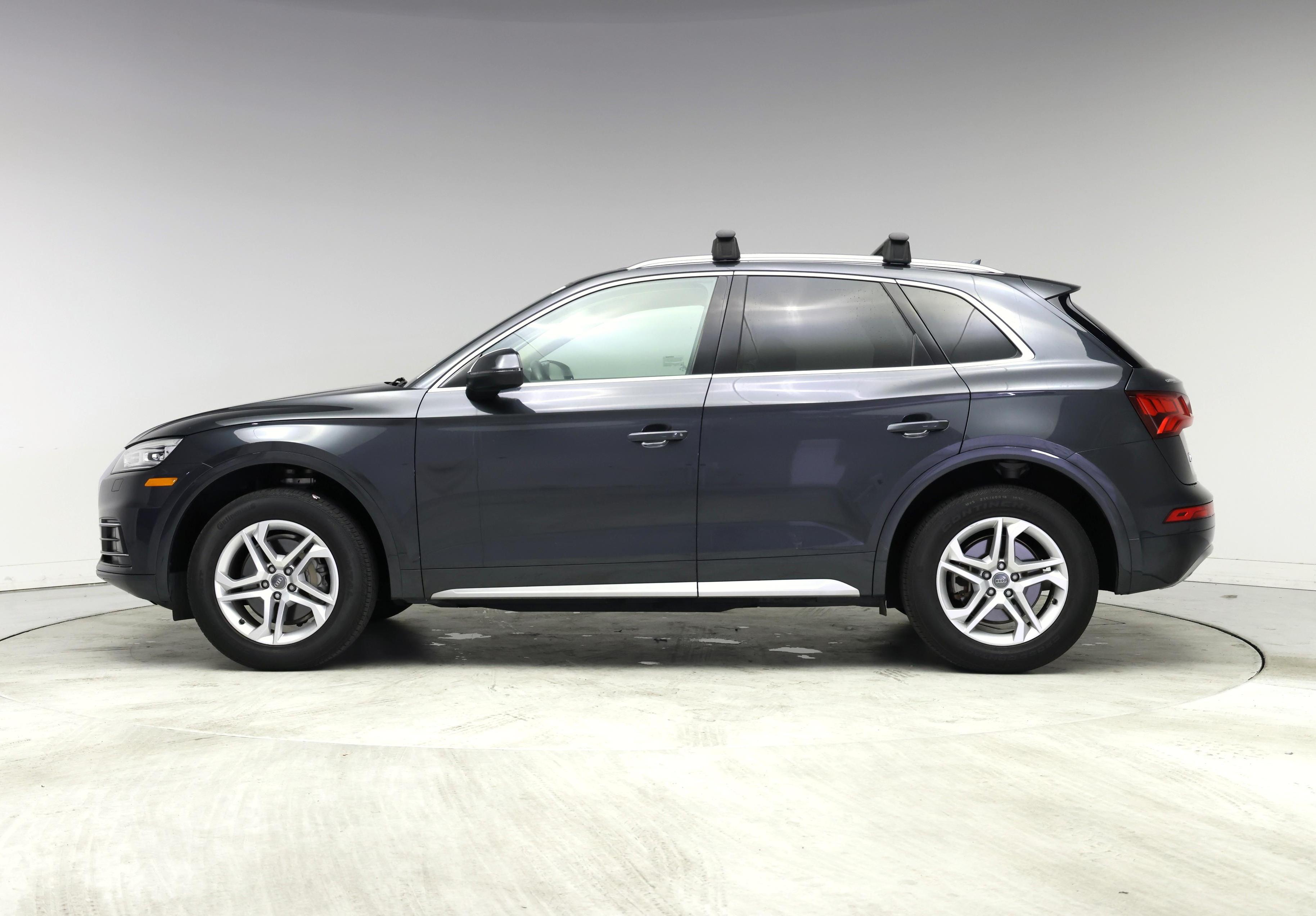 Thumbnail: 2019 Audi Q5 - 3