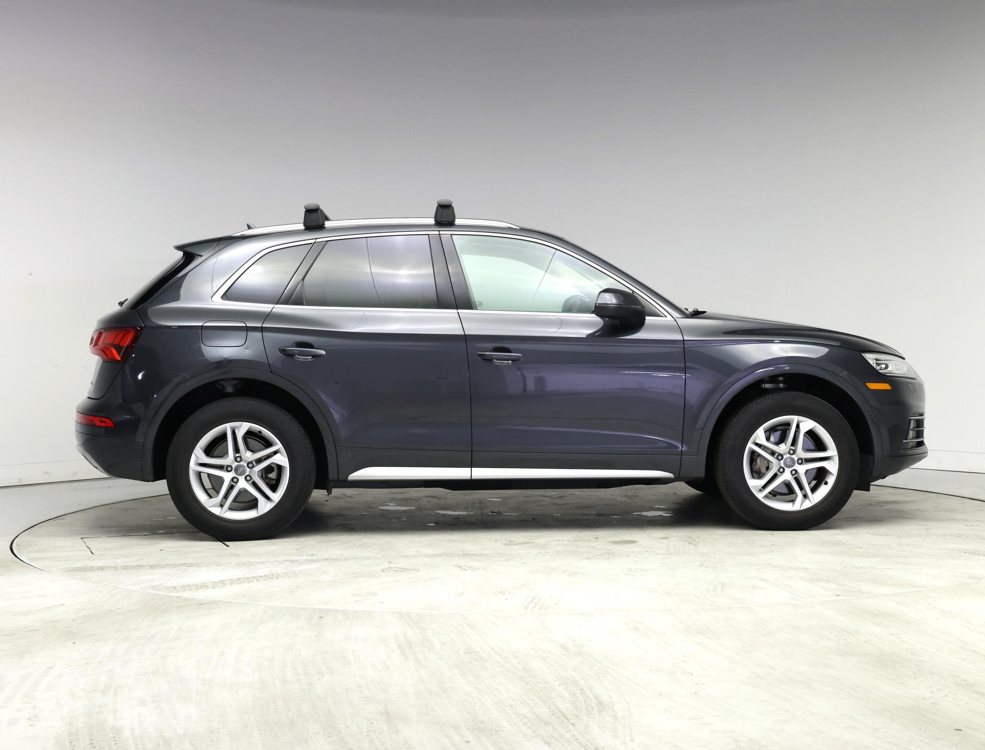 Thumbnail: 2019 Audi Q5 - 7