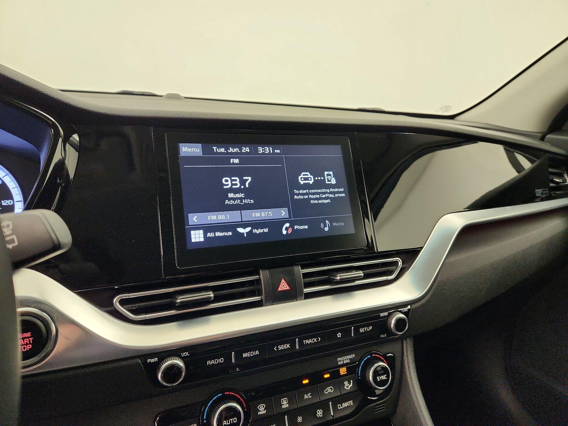 Thumbnail: 2022 Kia Niro - 13