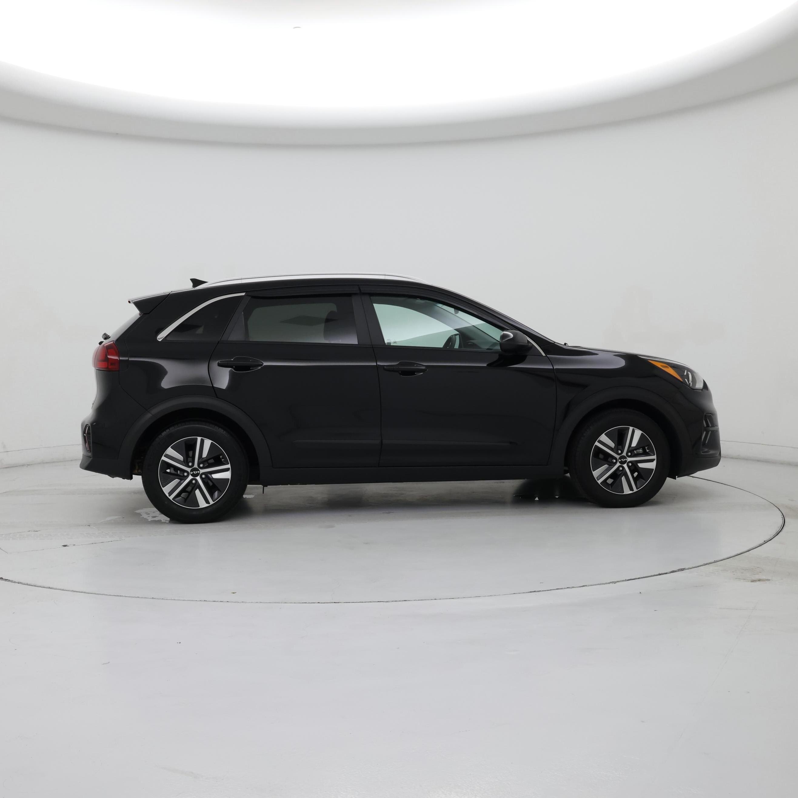 Thumbnail: 2022 Kia Niro - 7