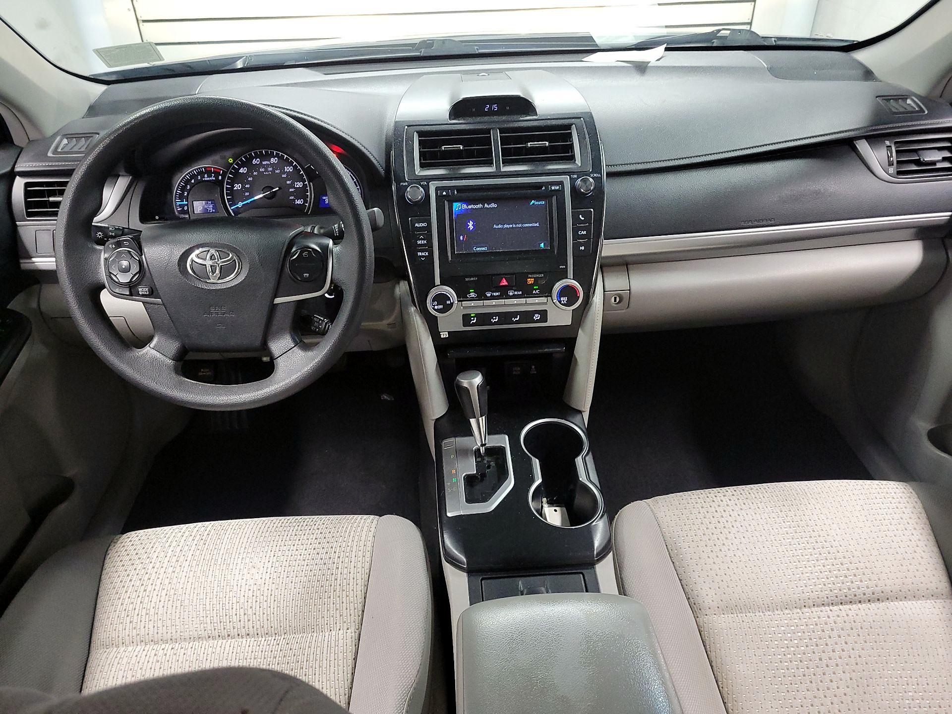 Thumbnail: 2013 Toyota Camry - 9