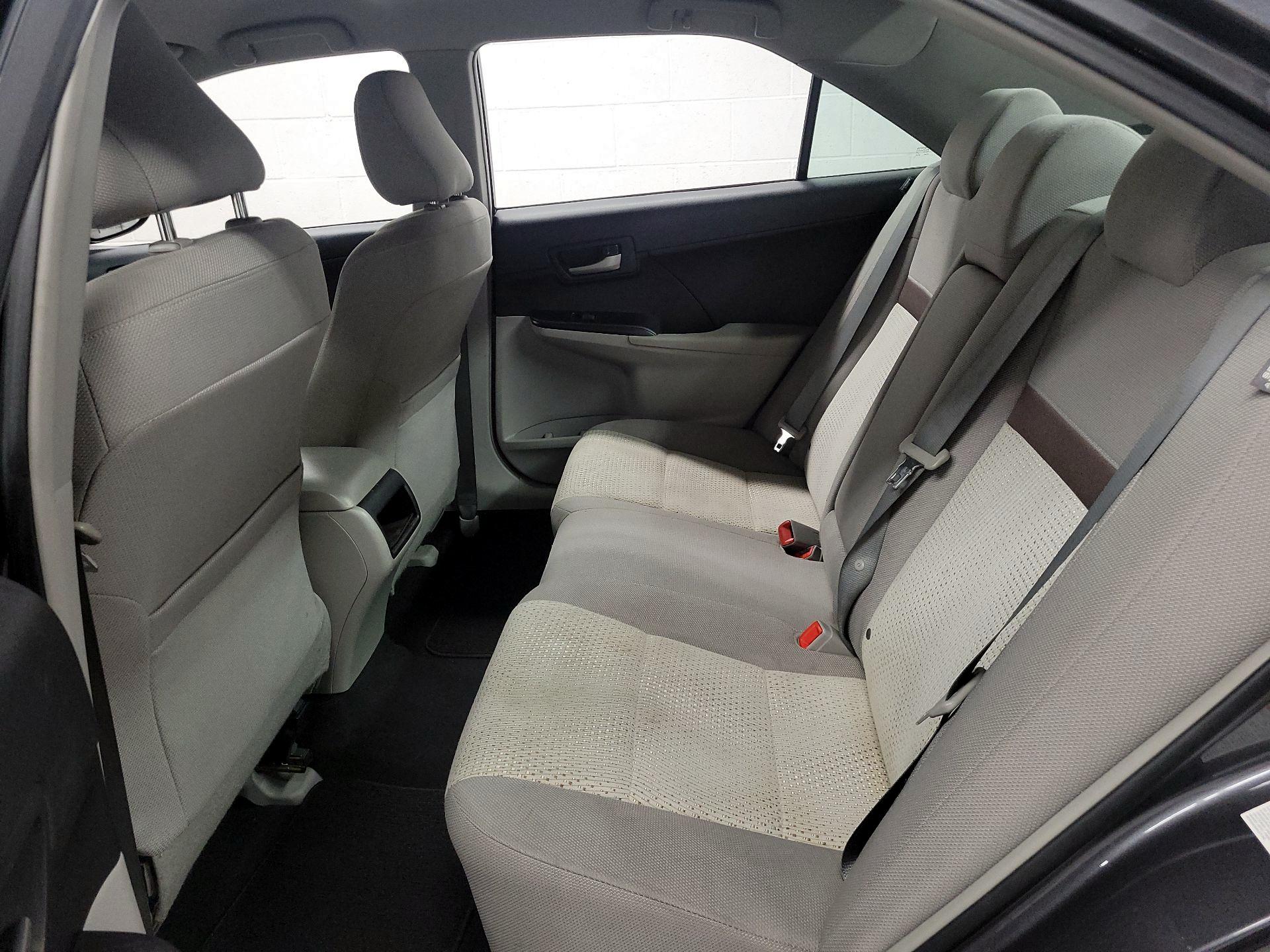 Thumbnail: 2013 Toyota Camry - 16