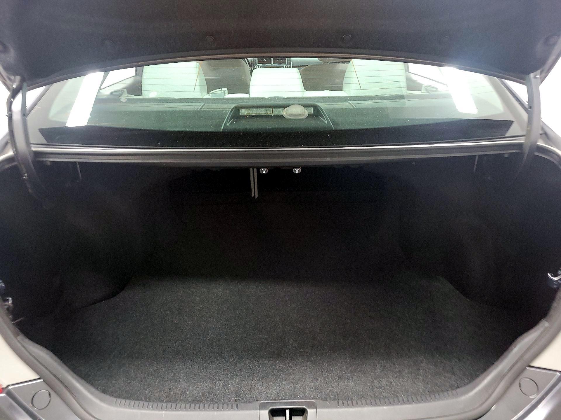 Thumbnail: 2013 Toyota Camry - 17