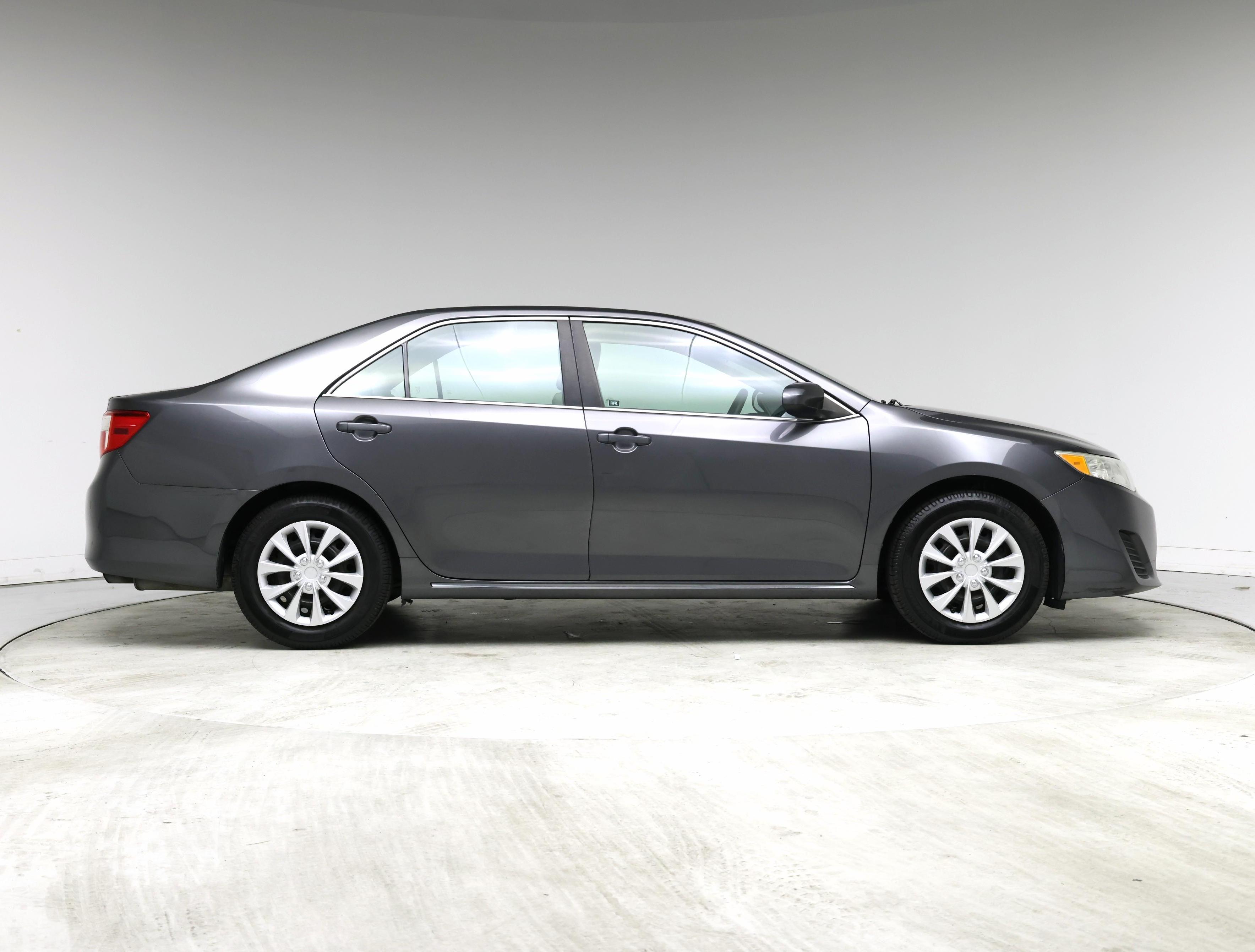 Thumbnail: 2013 Toyota Camry - 7