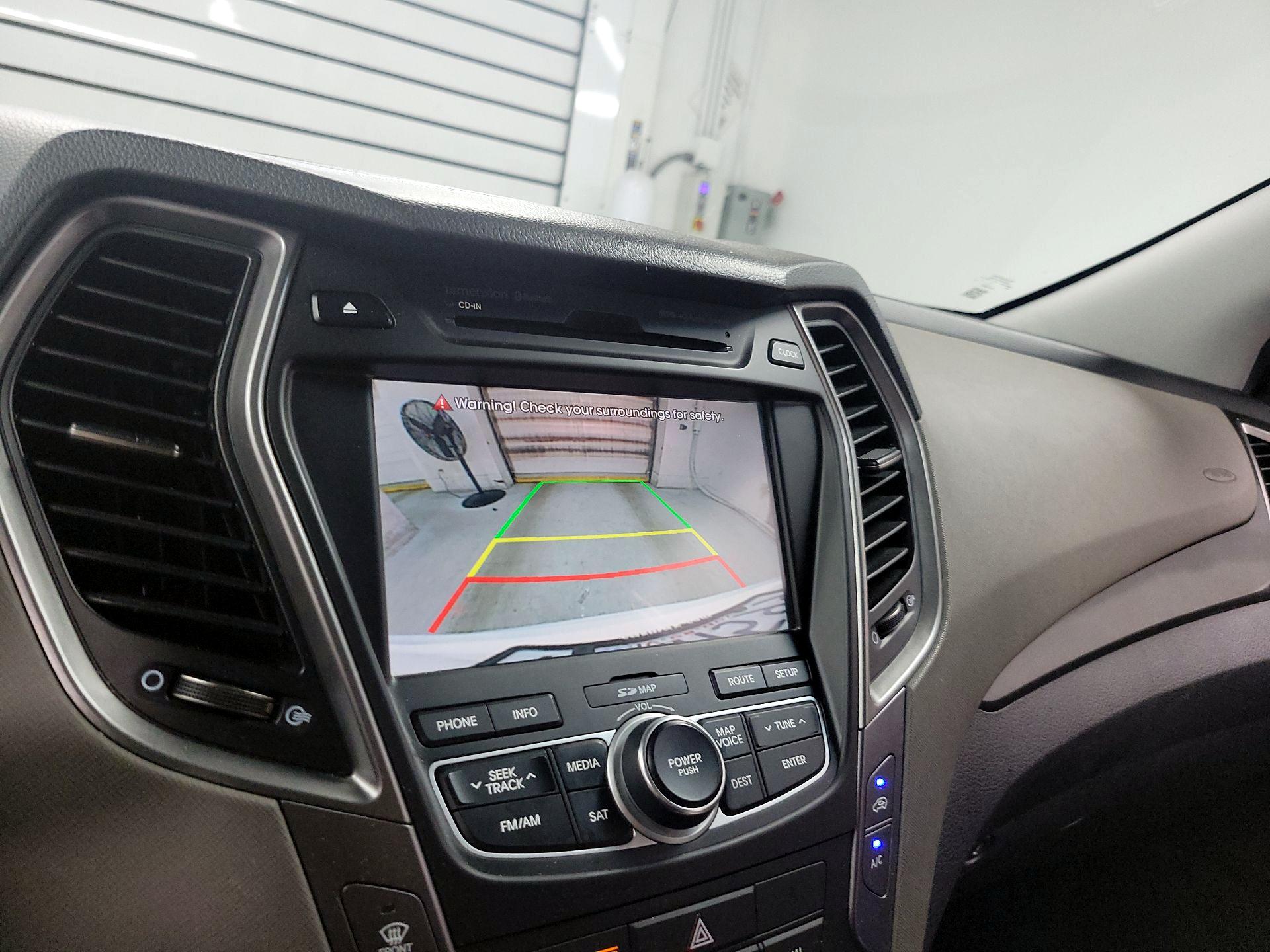 Thumbnail: 2014 Hyundai Santa Fe - 15