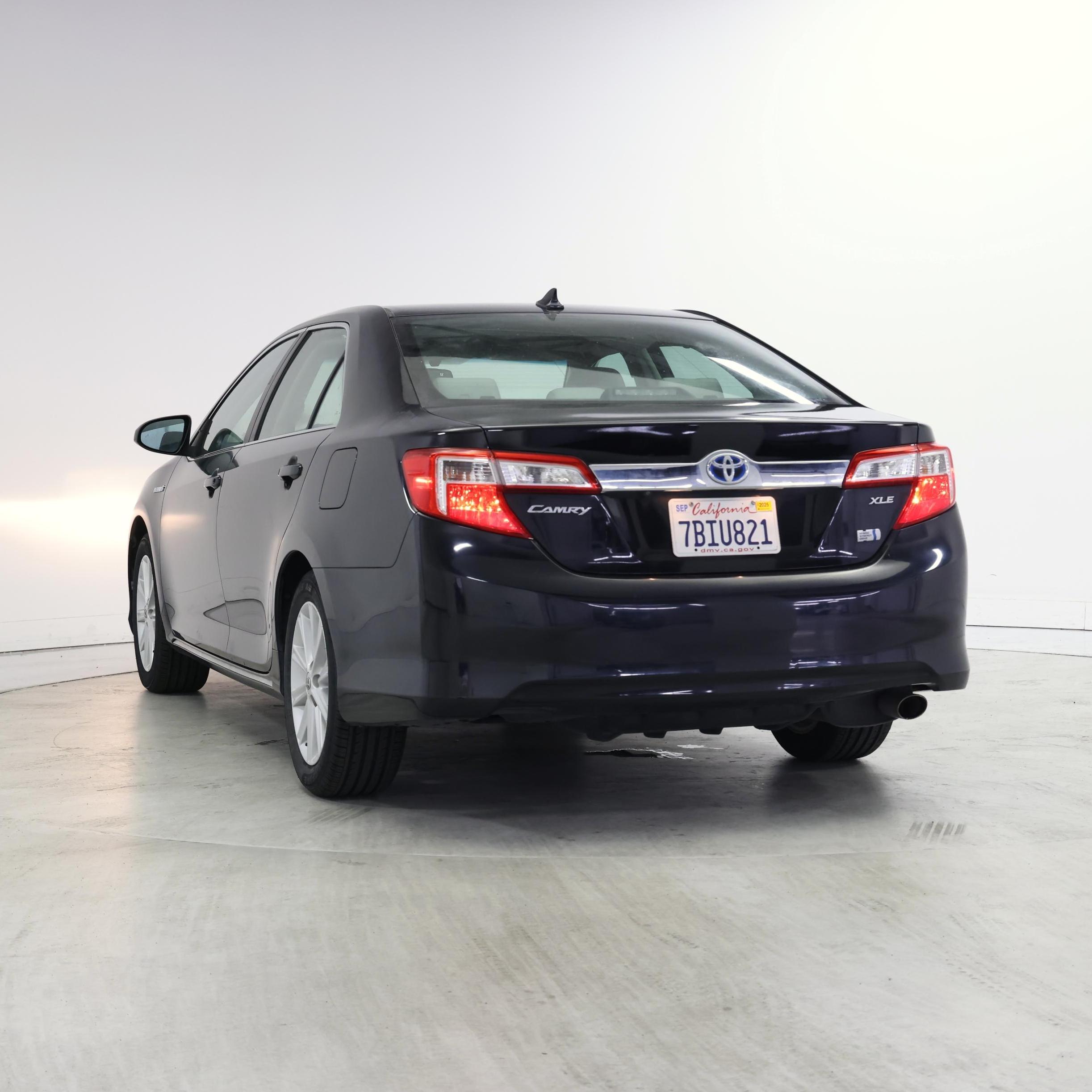 Thumbnail: 2013 Toyota Camry - 2