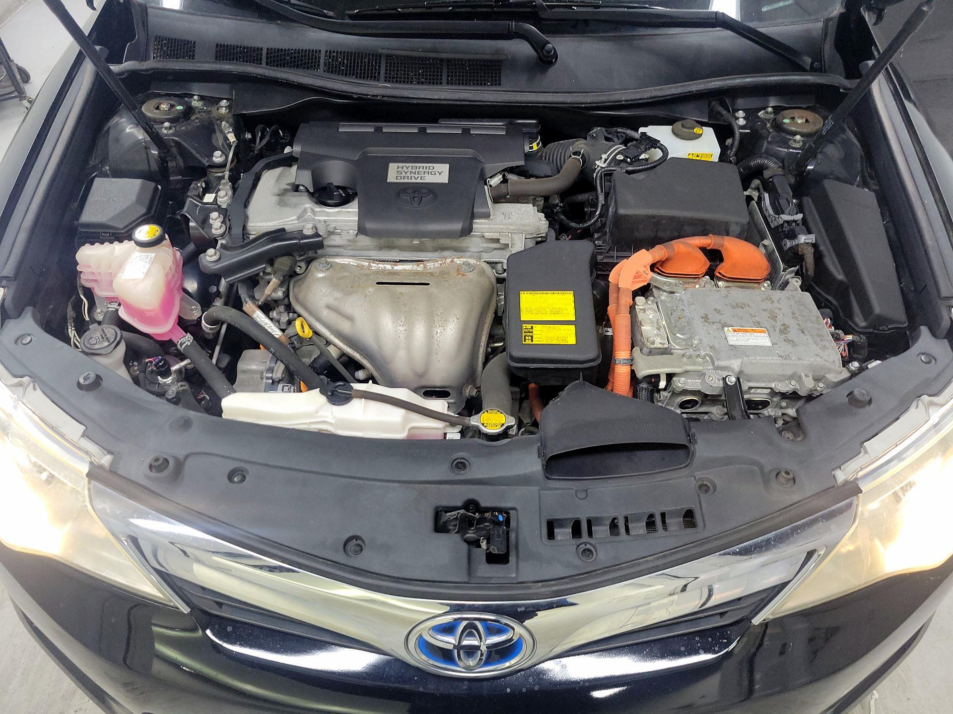 Thumbnail: 2013 Toyota Camry - 19