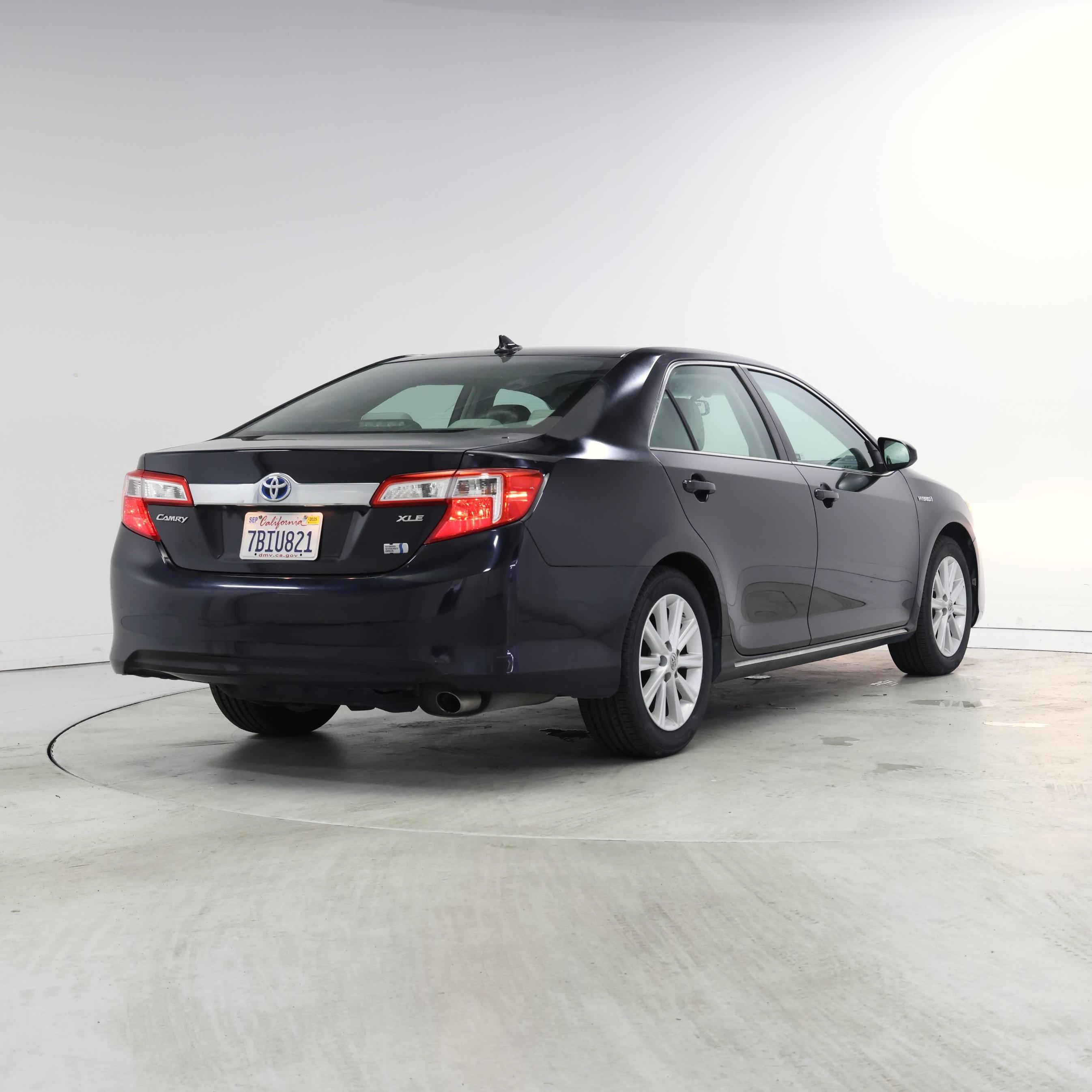 Thumbnail: 2013 Toyota Camry - 8