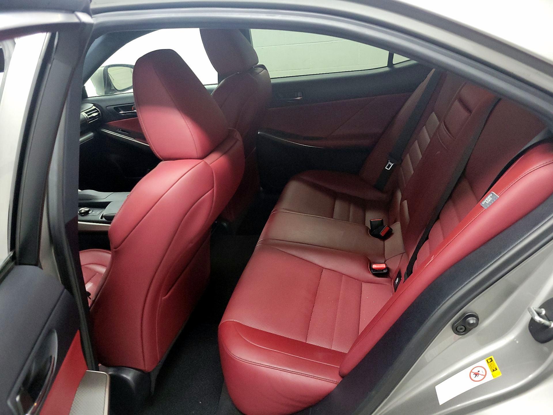 Thumbnail: 2016 Lexus IS - 18