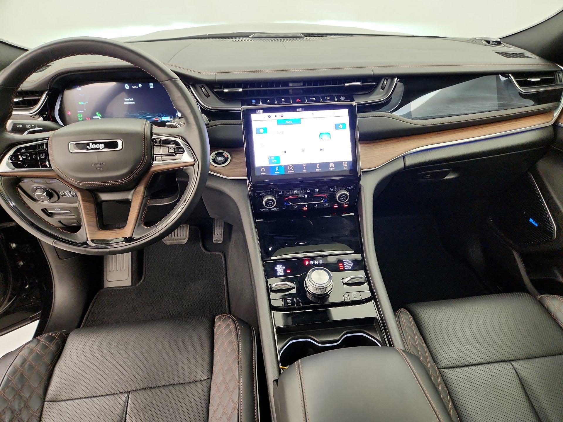 Thumbnail: 2023 Jeep Grand Cherokee - 9