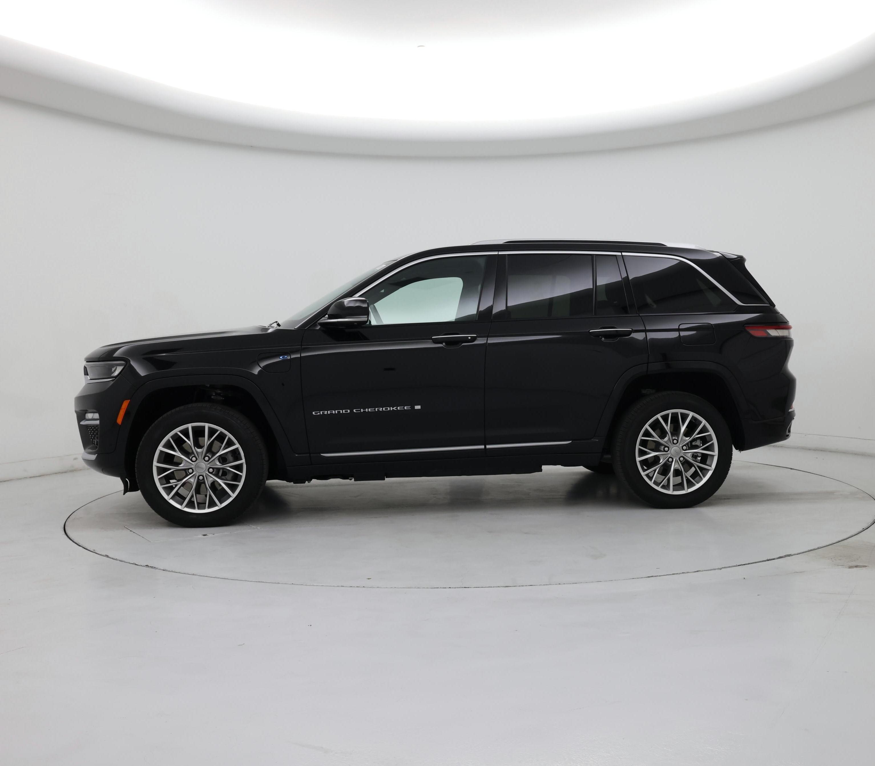 Thumbnail: 2023 Jeep Grand Cherokee - 3
