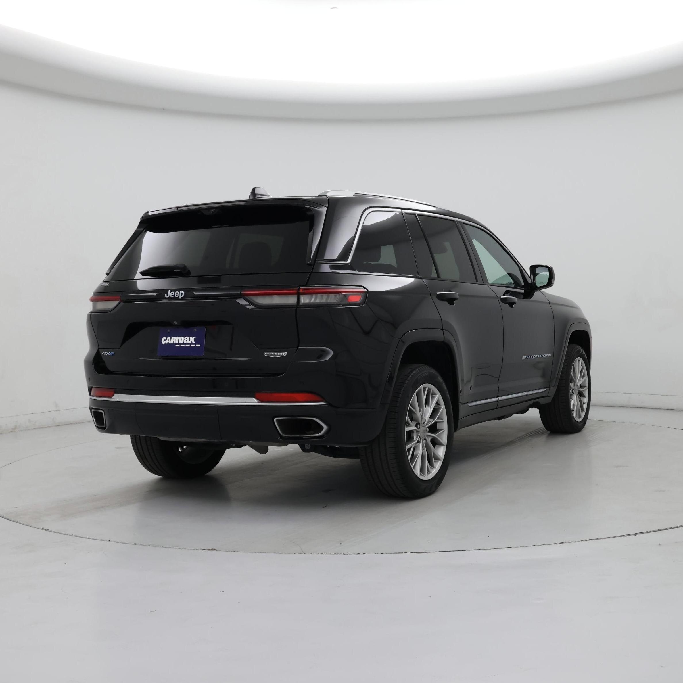 Thumbnail: 2023 Jeep Grand Cherokee - 8