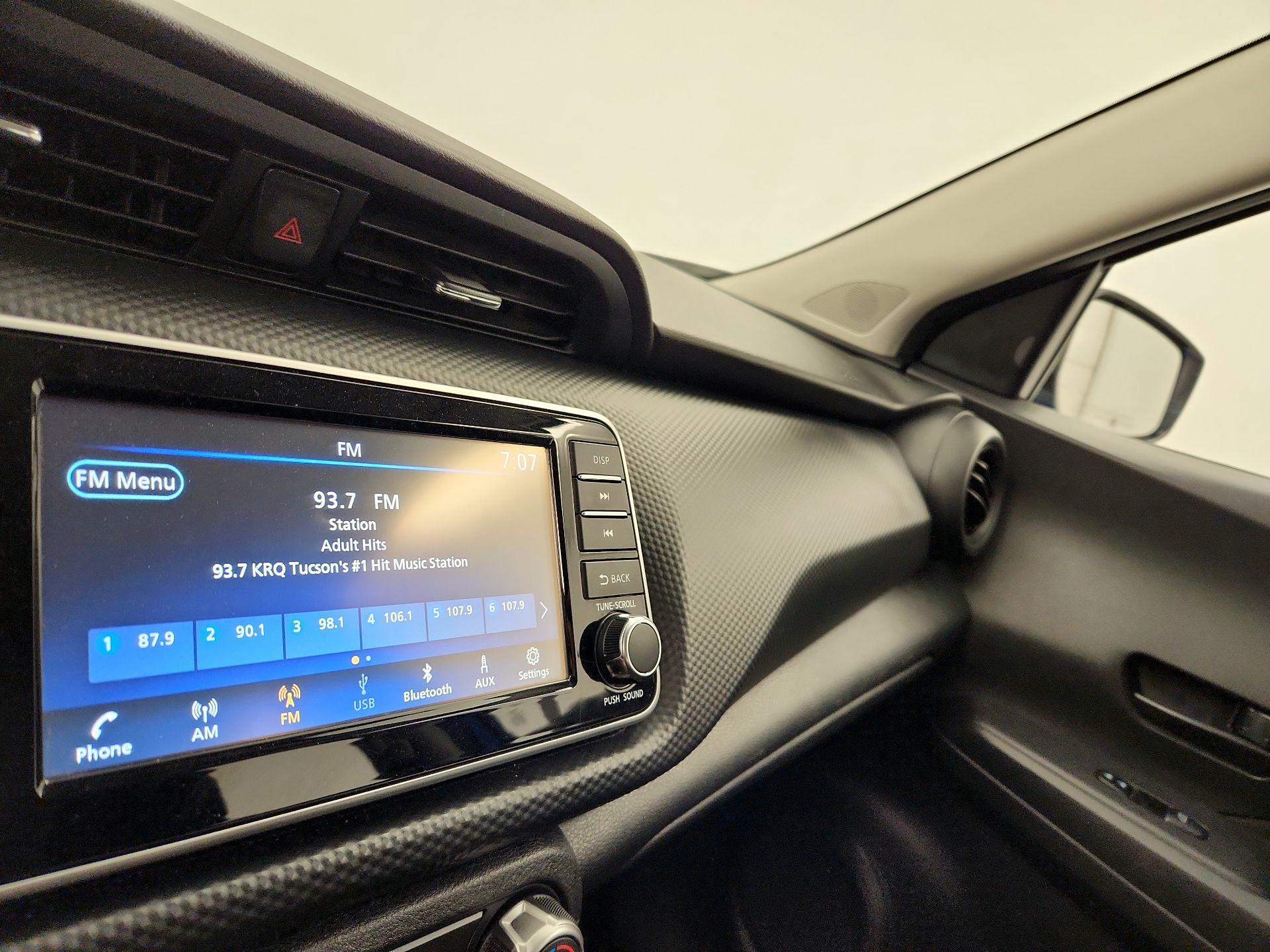 Thumbnail: 2022 Nissan Kicks - 15