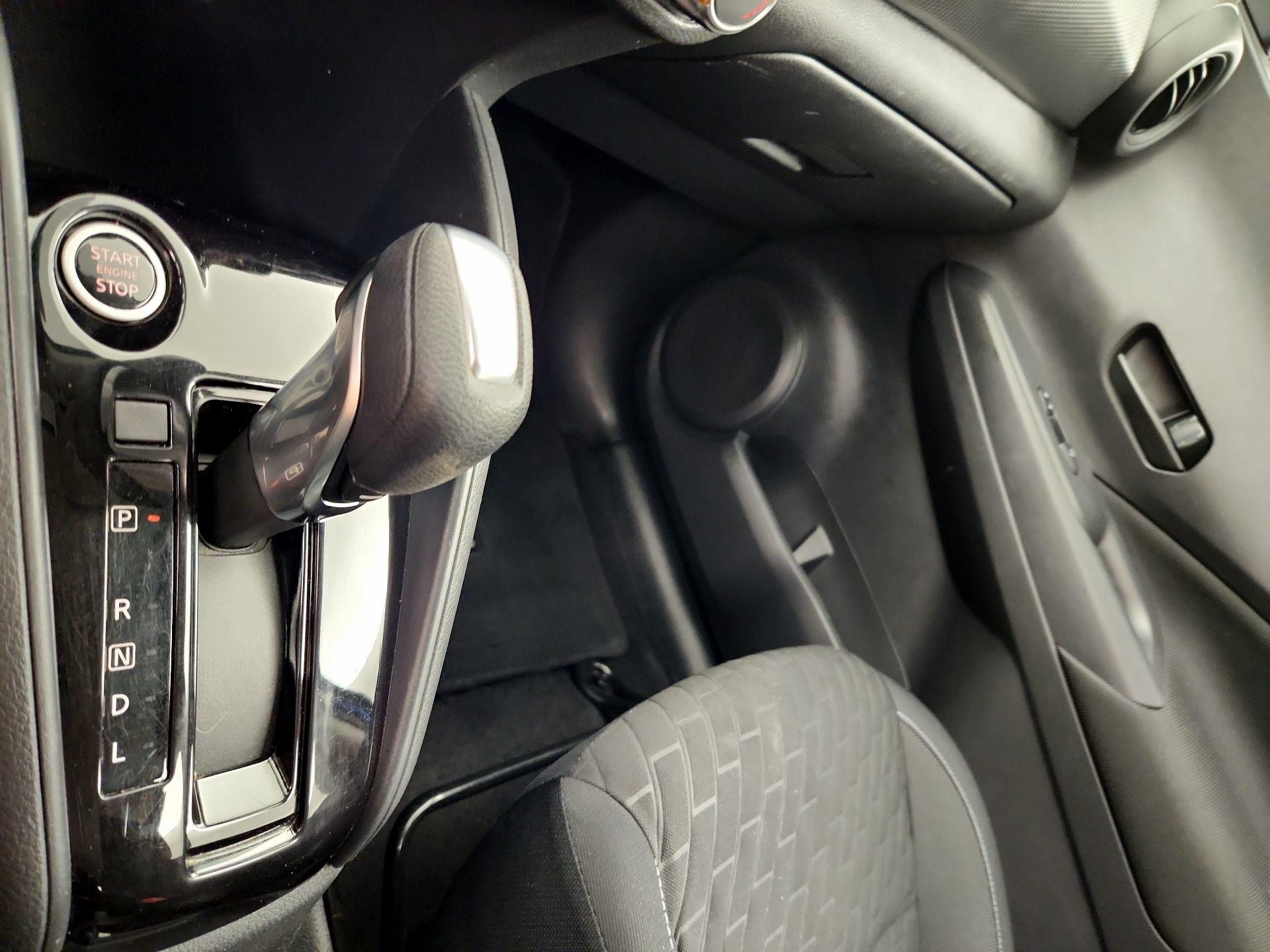 Thumbnail: 2022 Nissan Kicks - 17