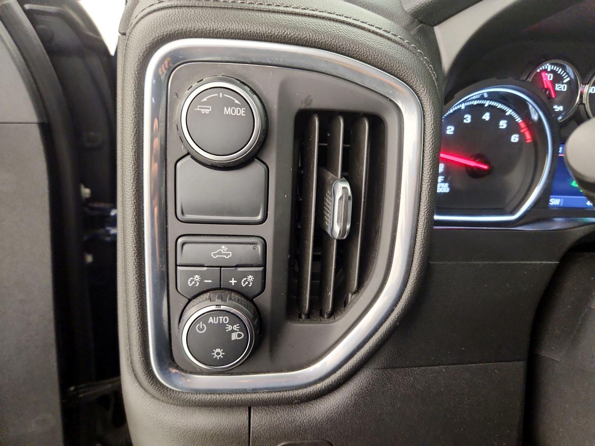 Thumbnail: 2021 Chevrolet Silverado 1500 - 13
