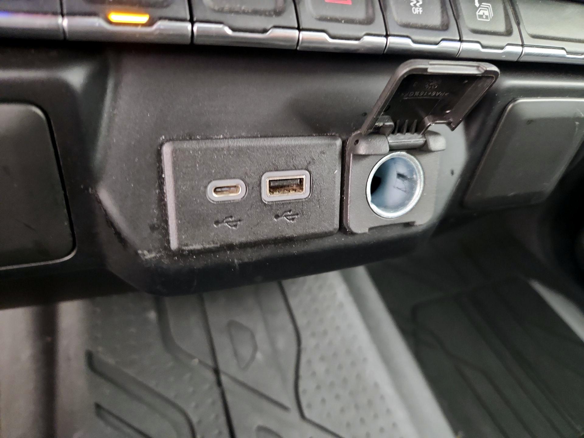Thumbnail: 2021 Chevrolet Silverado 1500 - 18