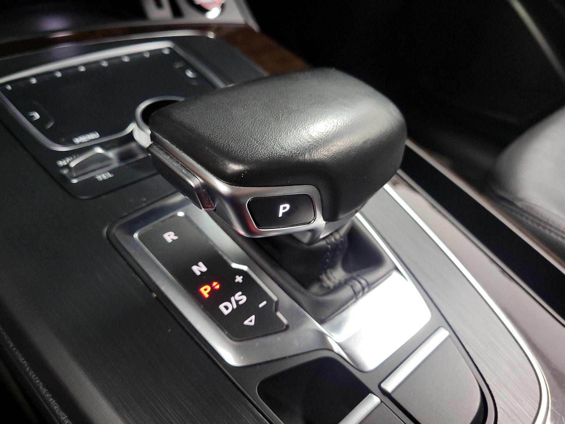 Thumbnail: 2018 Audi Q5 - 18