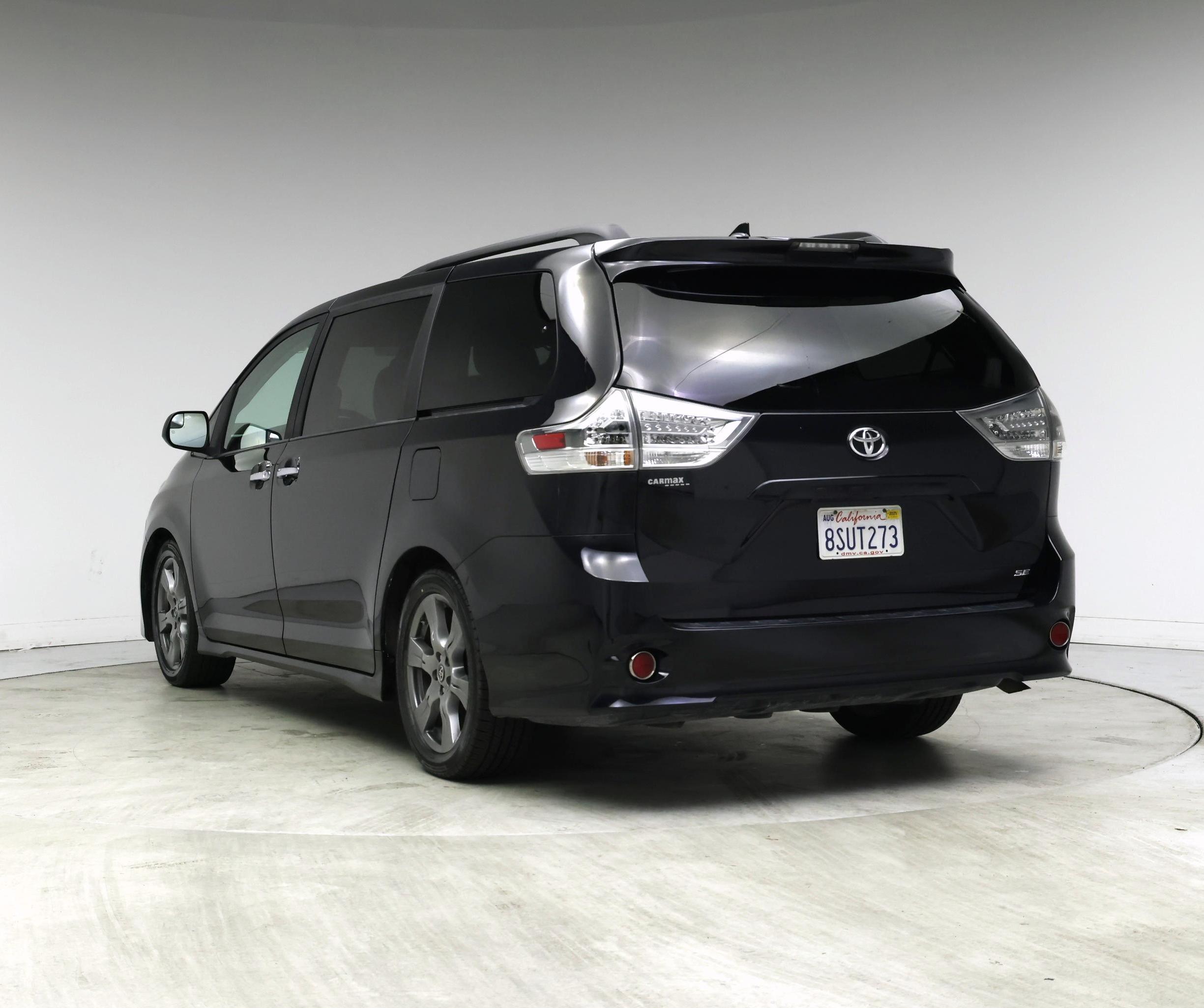Thumbnail: 2018 Toyota Sienna - 2