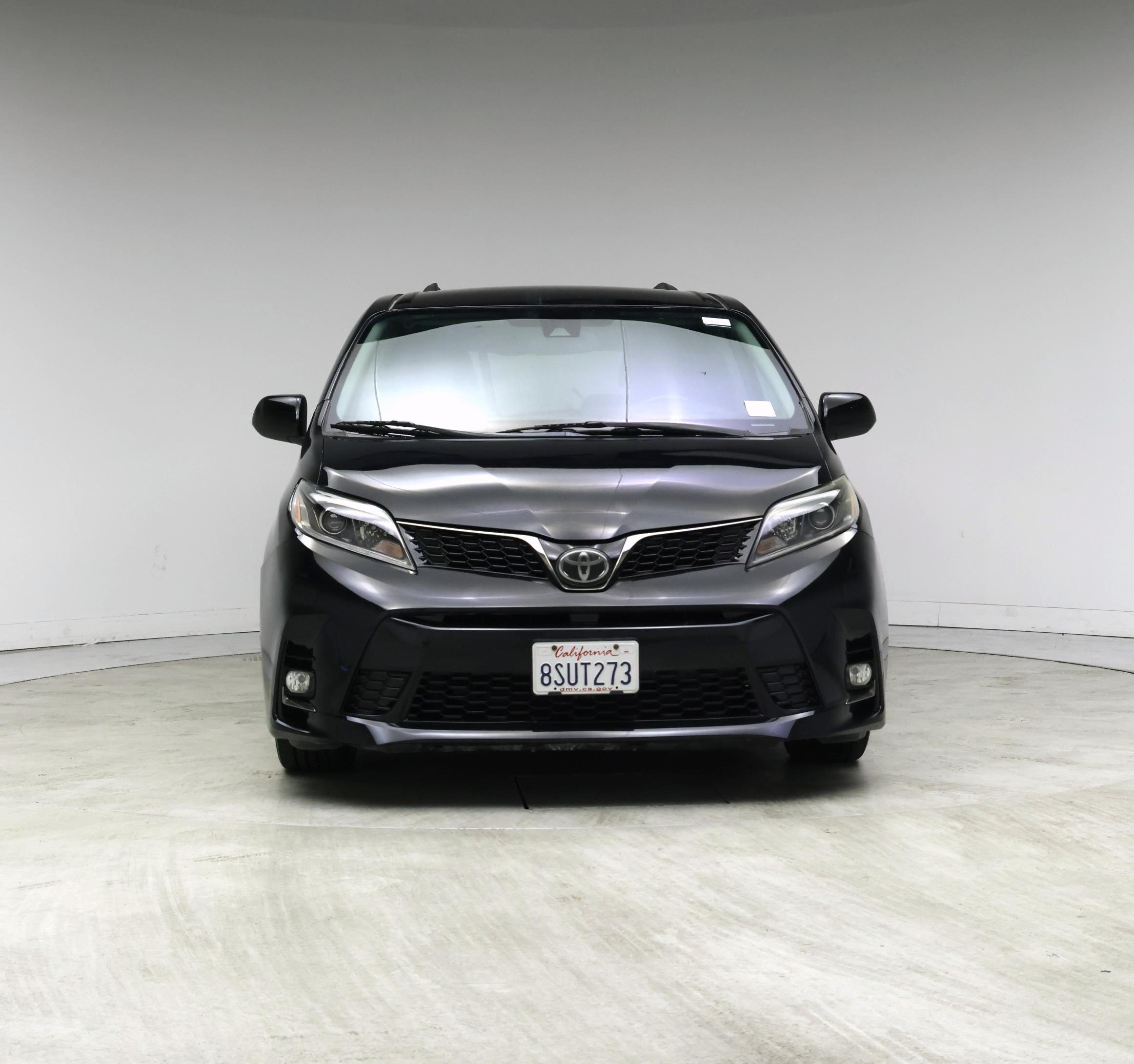 Thumbnail: 2018 Toyota Sienna - 5