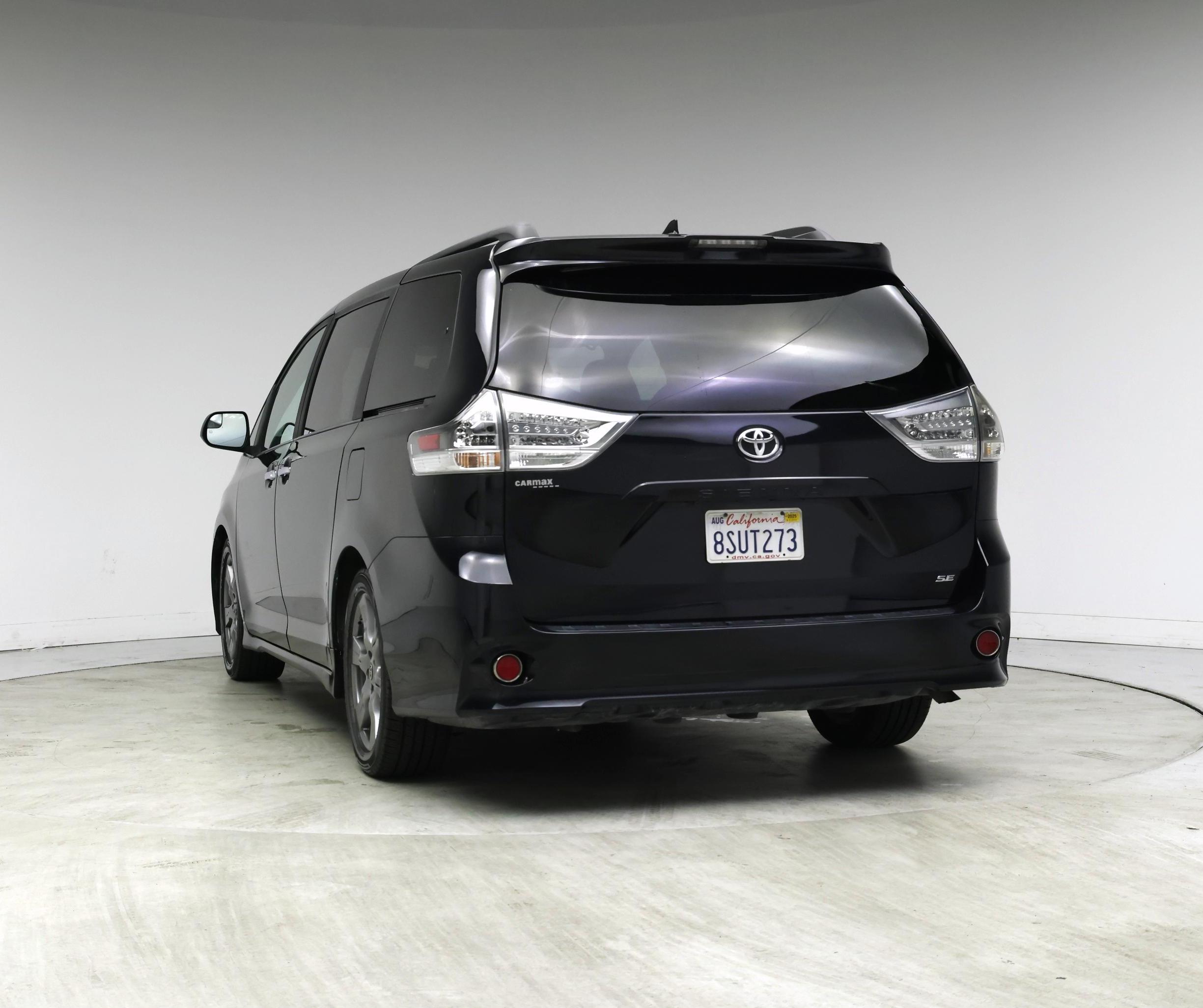 Thumbnail: 2018 Toyota Sienna - 6